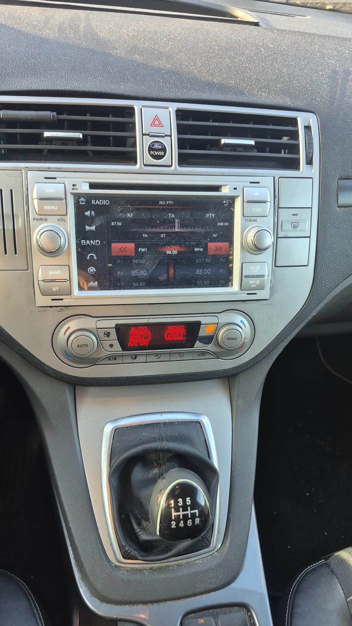 FORD Kuga 2.5 Turbo Titanium 4WD-image-11