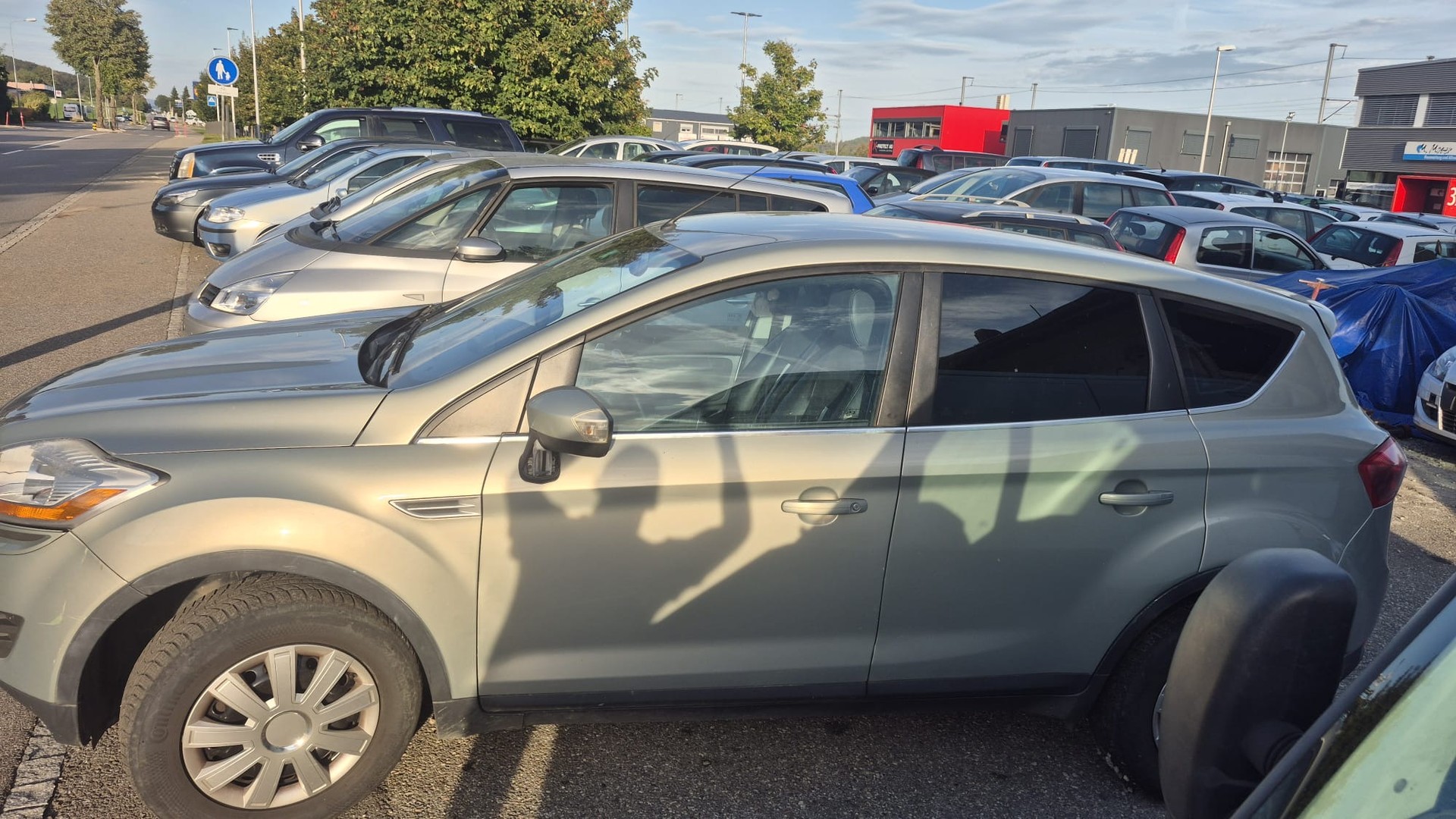 FORD Kuga 2.5 Turbo Titanium 4WD-image-7