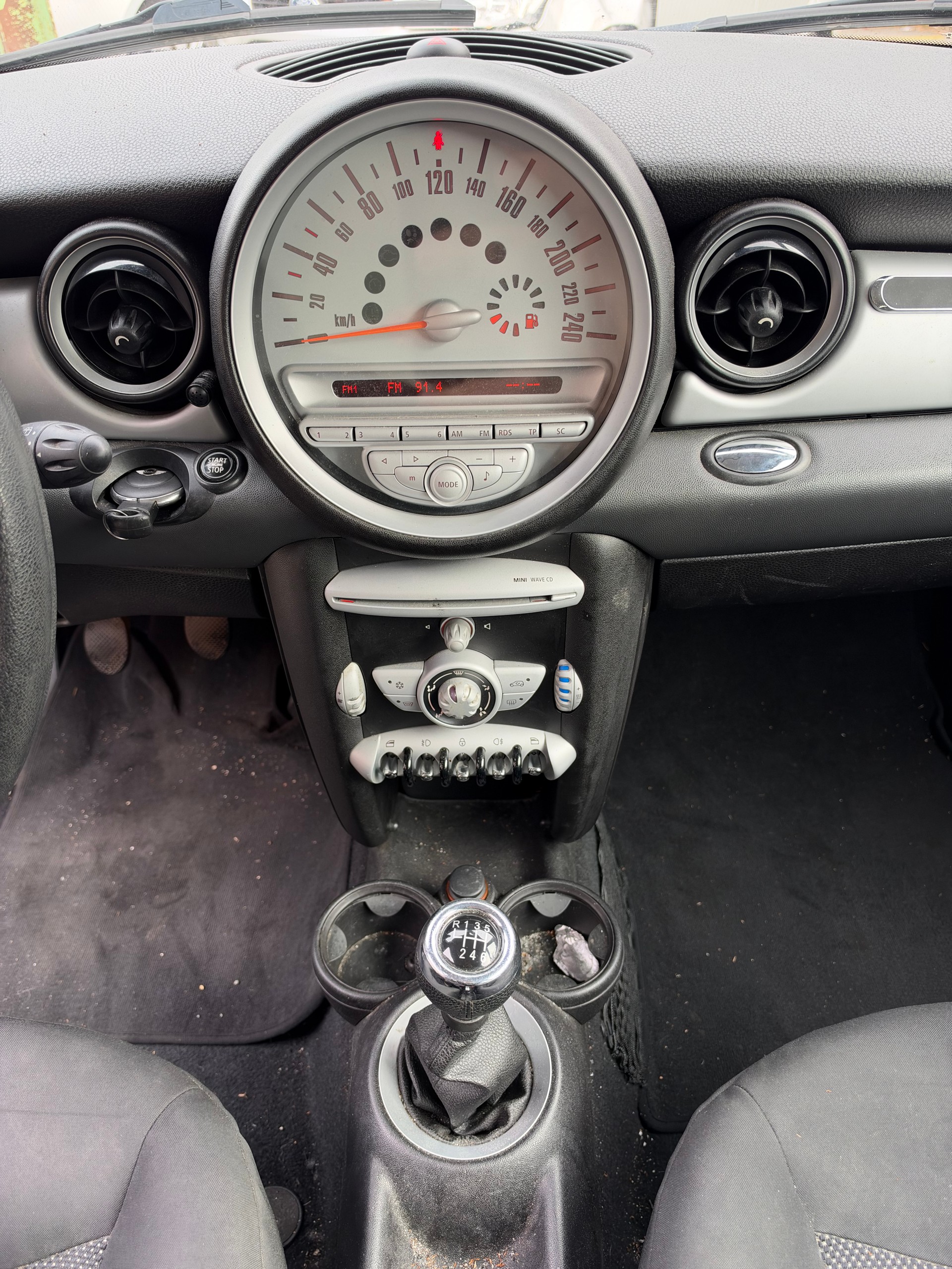 MINI One-image-10