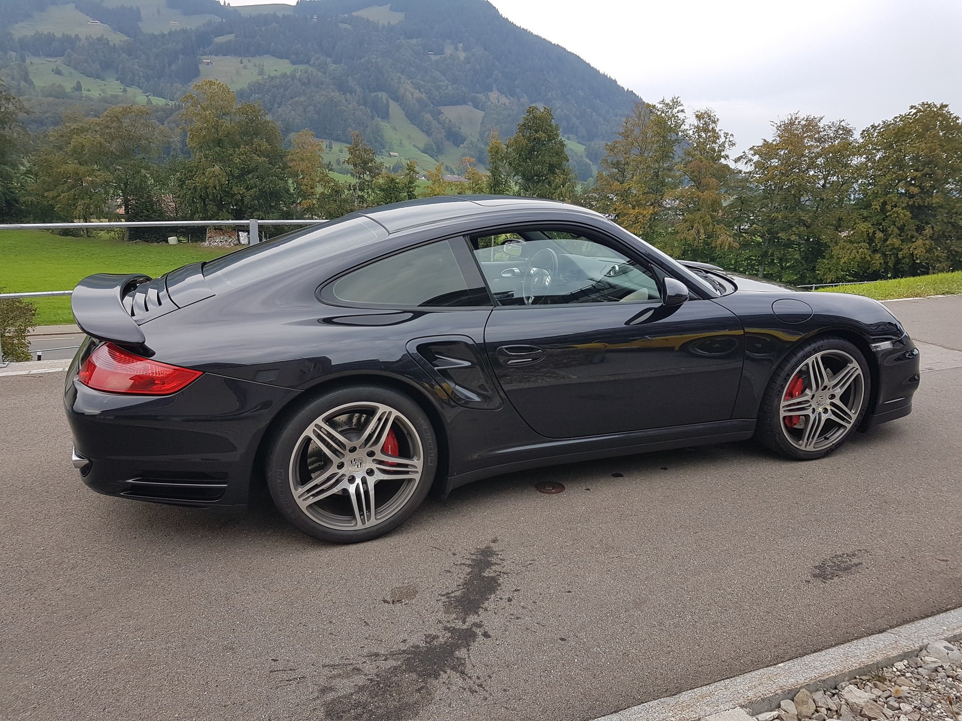 PORSCHE 911 Turbo-image-3