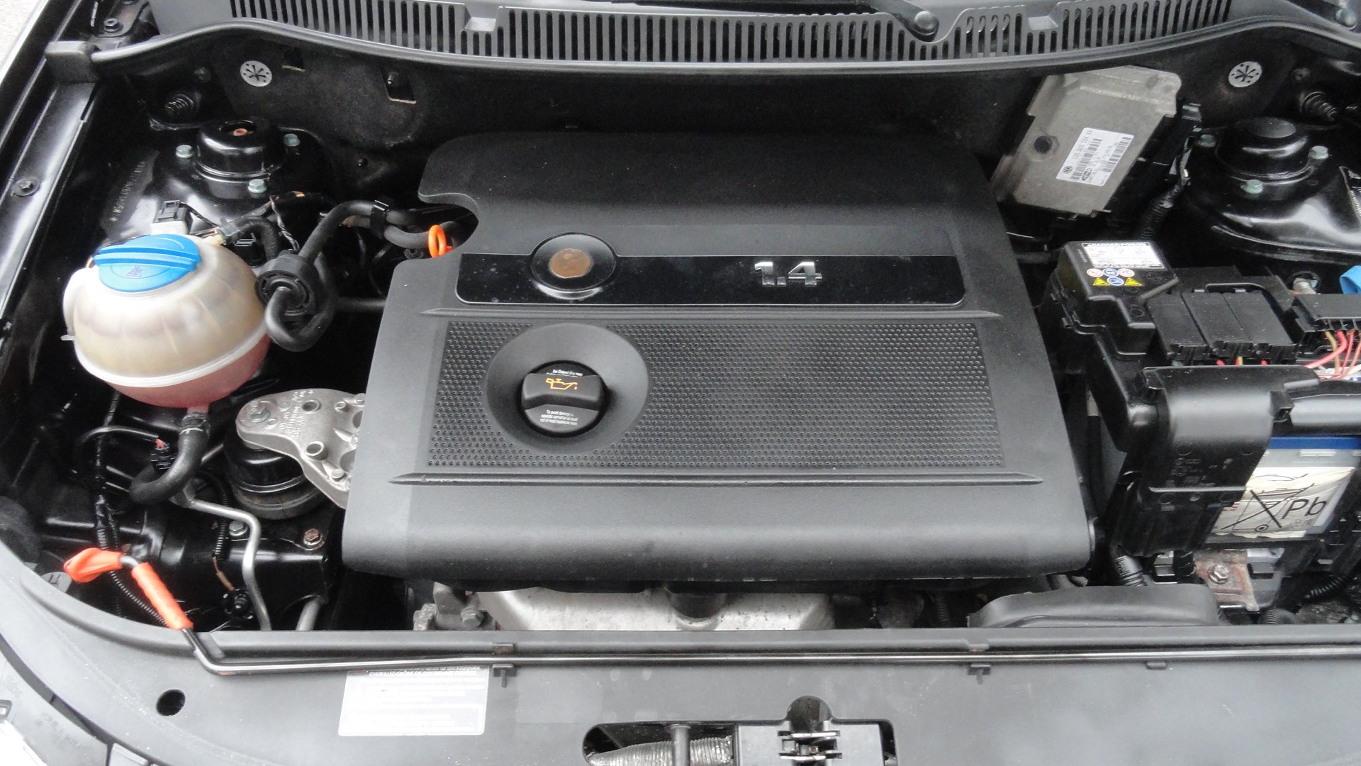 VW Polo 1.4 16V Comfortline-image-11