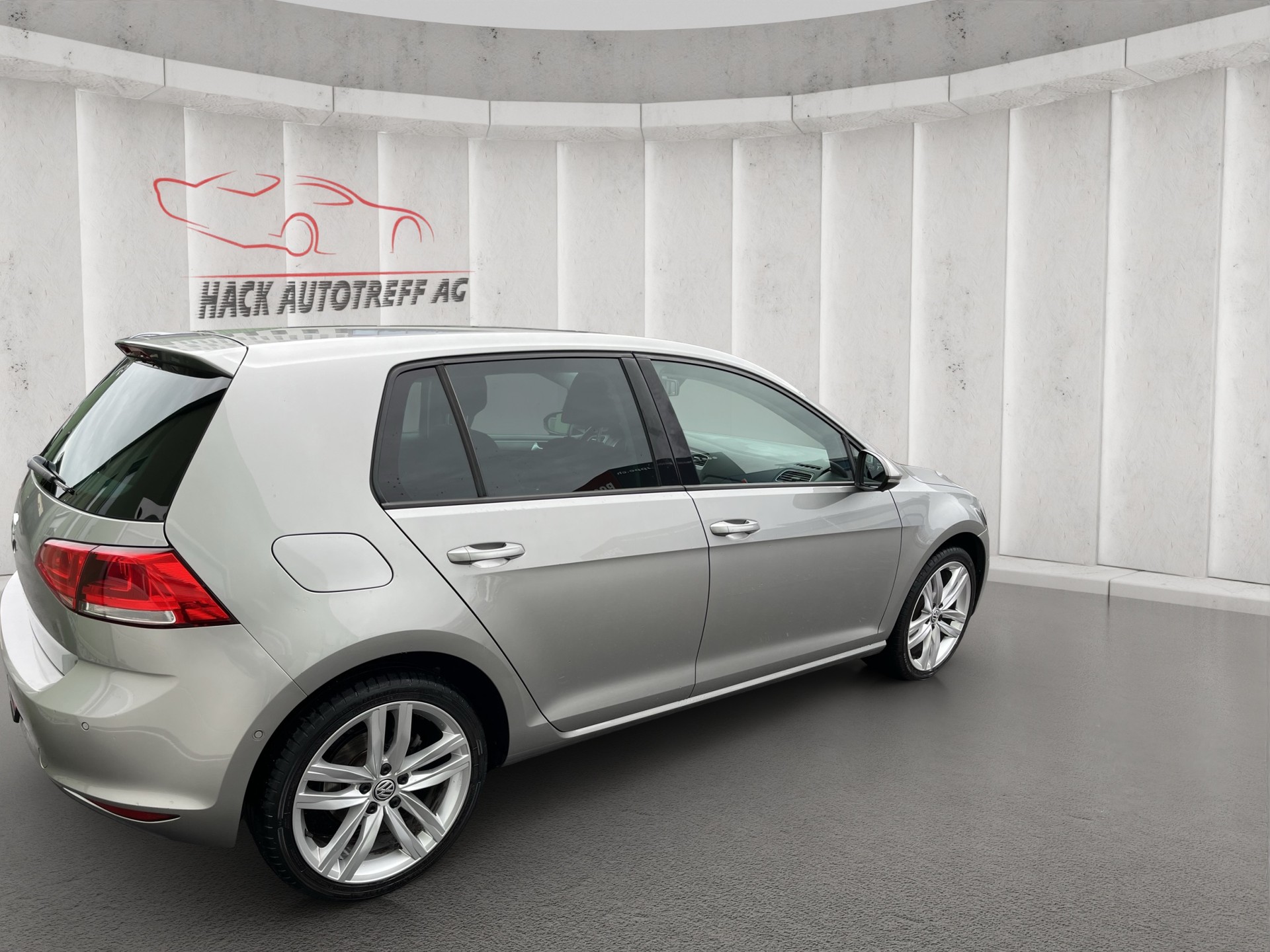 VW GOLF-image-4
