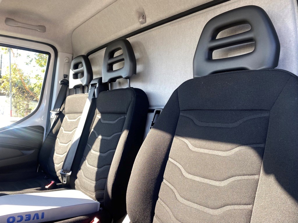 IVECO DAILY 35 C 15 Möbelwagen mit Flügeltüren-image-12