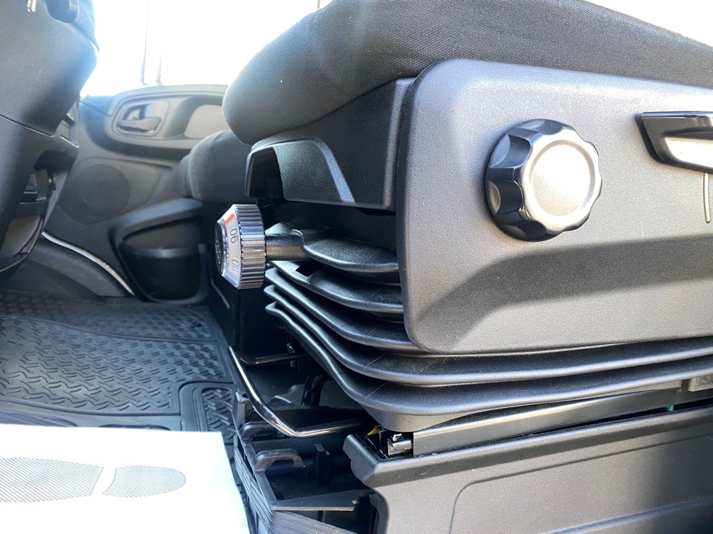 IVECO DAILY 35 C 15 Möbelwagen mit Flügeltüren-image-13