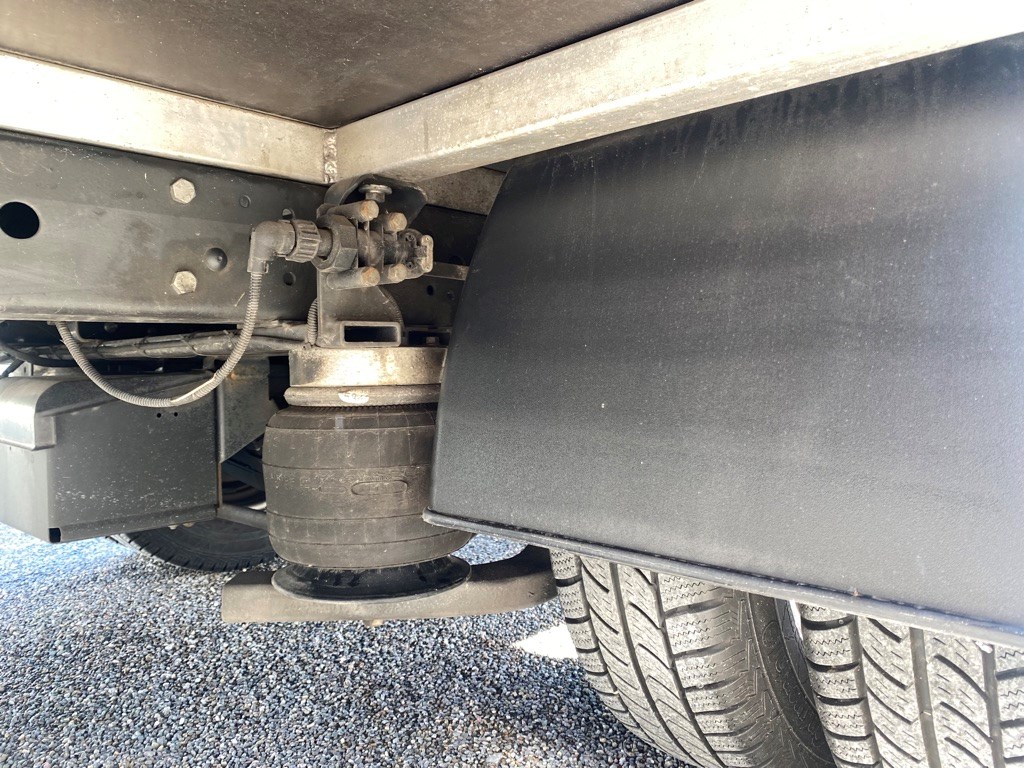 IVECO DAILY 35 C 15 Möbelwagen mit Flügeltüren-image-10