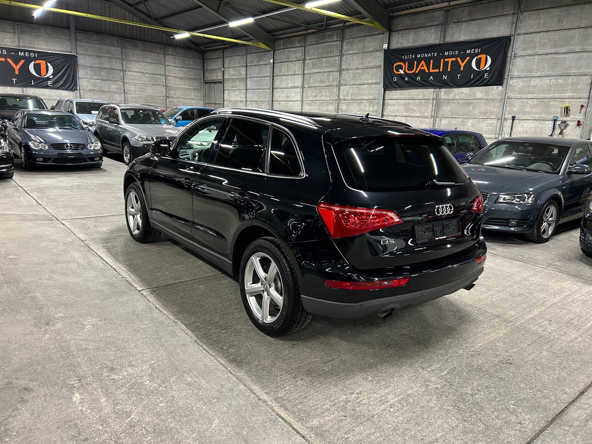 AUDI Q5 2.0 TFSI quattro S-tronic-image-5