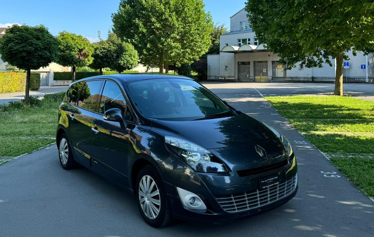 RENAULT Scénic 2.0 16V Dynamique X-Tronic CVT-image-2
