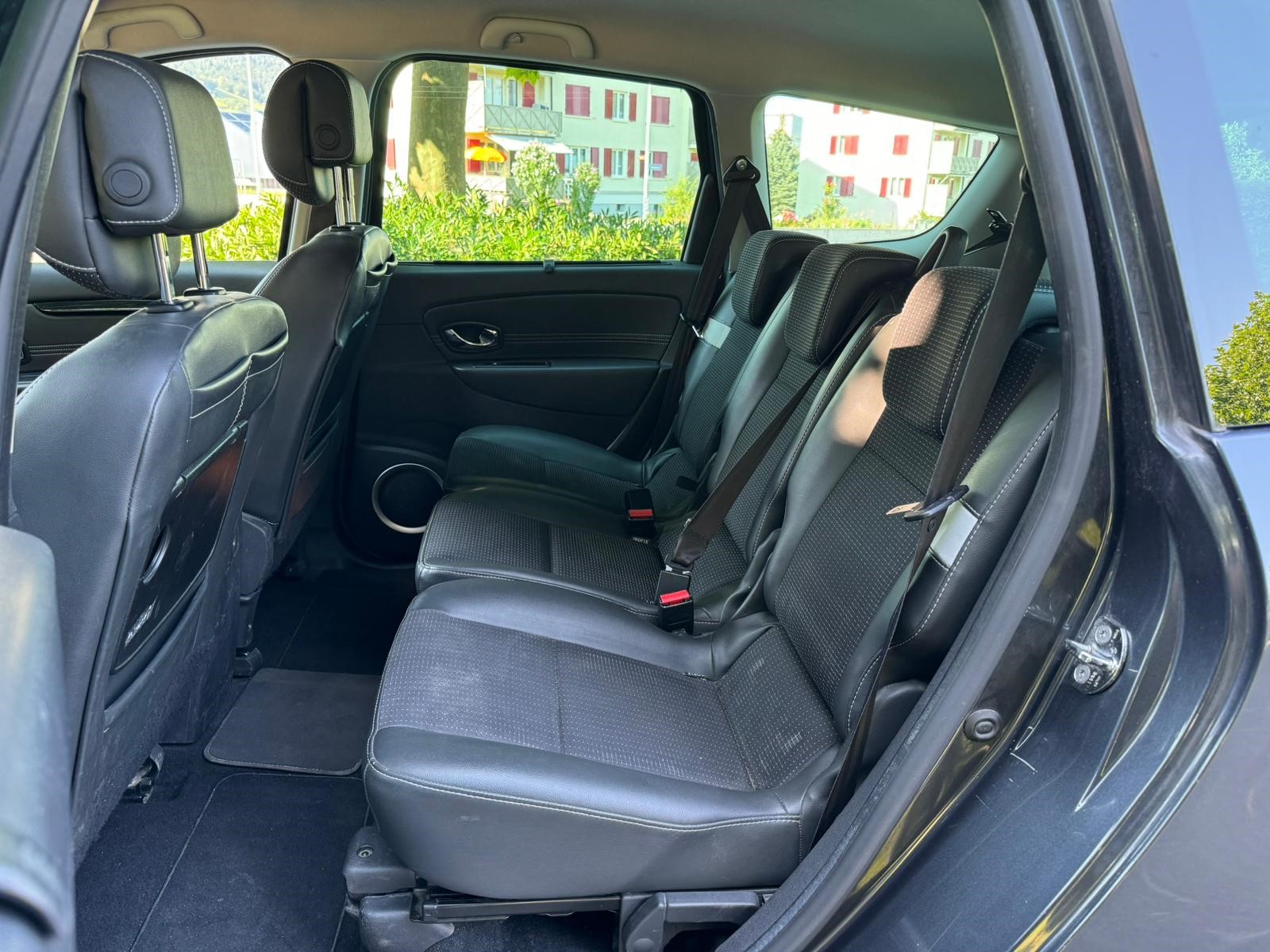 RENAULT Scénic 2.0 16V Dynamique X-Tronic CVT-image-6