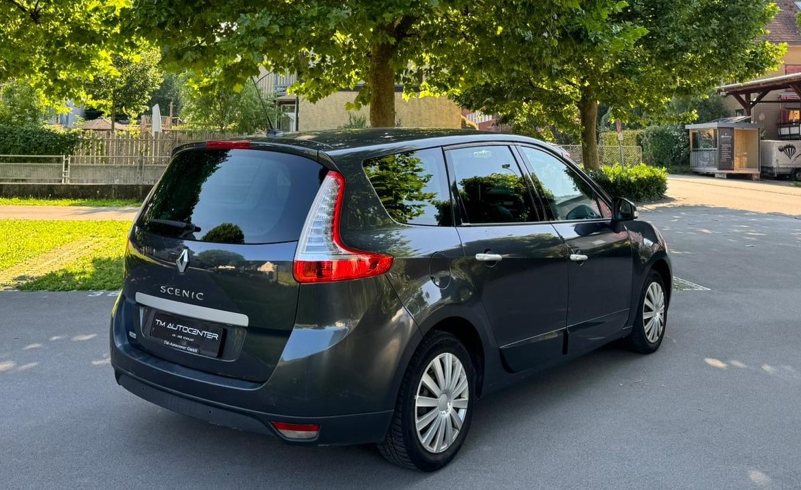 RENAULT Scénic 2.0 16V Dynamique X-Tronic CVT-image-3