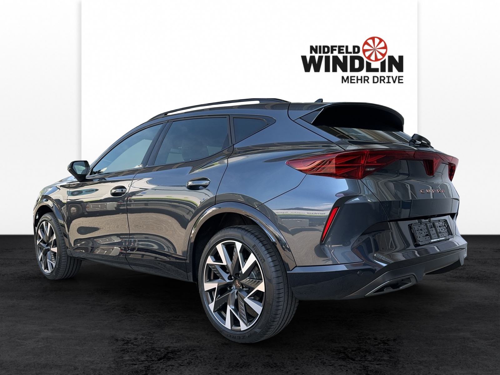 CUPRA Formentor 1.5 eTSI DSG-image-3