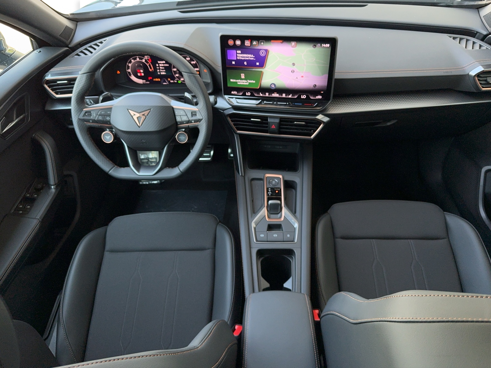 CUPRA Formentor 1.5 eTSI DSG-image-10
