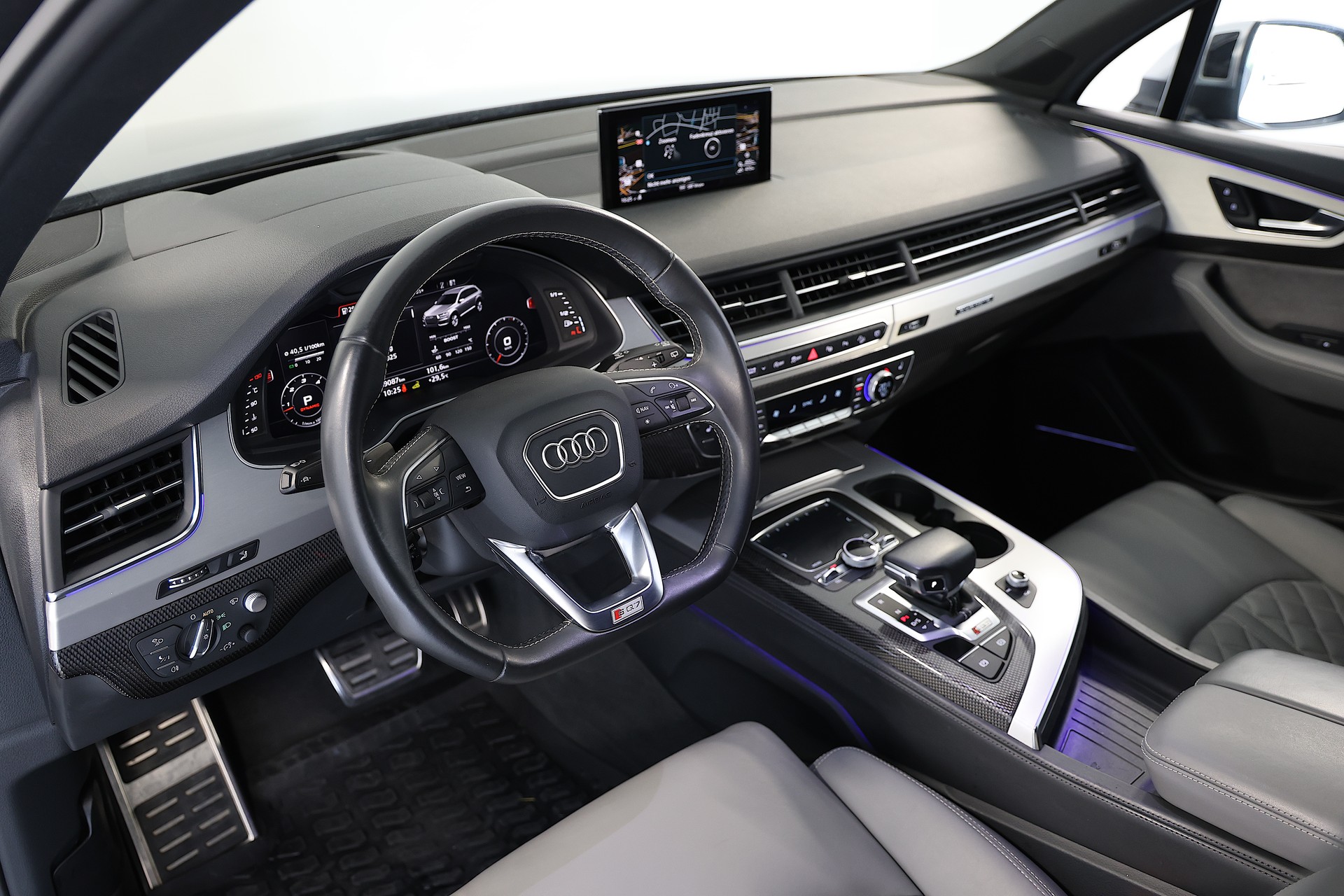 AUDI SQ7 4.0 ABT TDI quattro tiptronic *7-Sitzer*-image-7