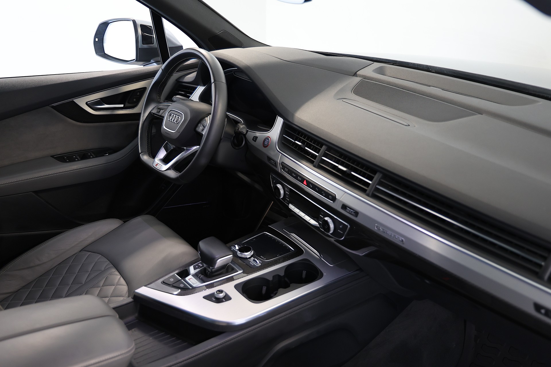 AUDI SQ7 4.0 ABT TDI quattro tiptronic *7-Sitzer*-image-12