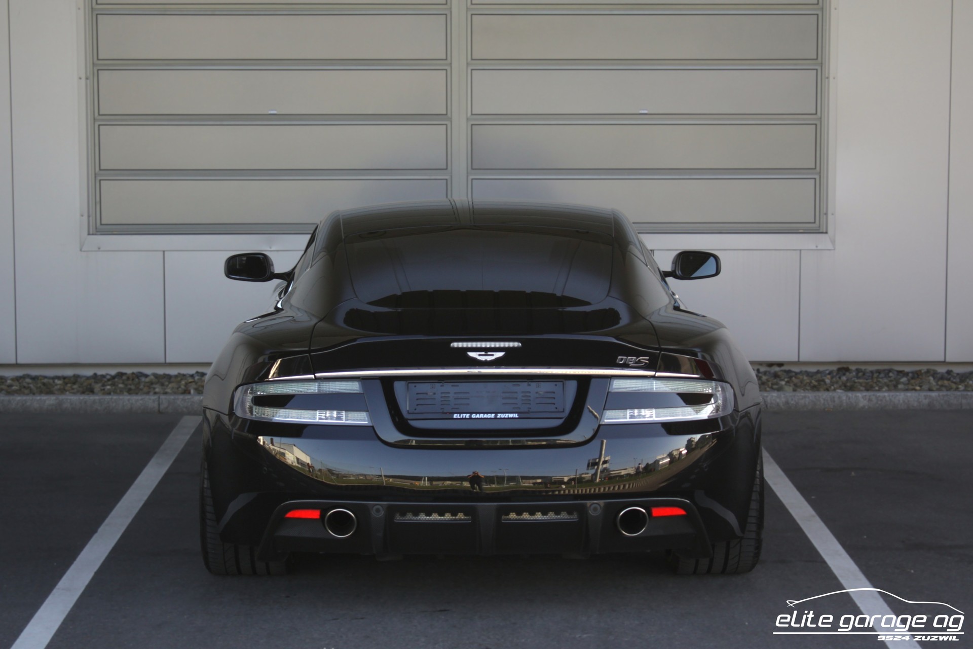 ASTON MARTIN DBS Coupé HANDSCHALTER MANSORY-image-3