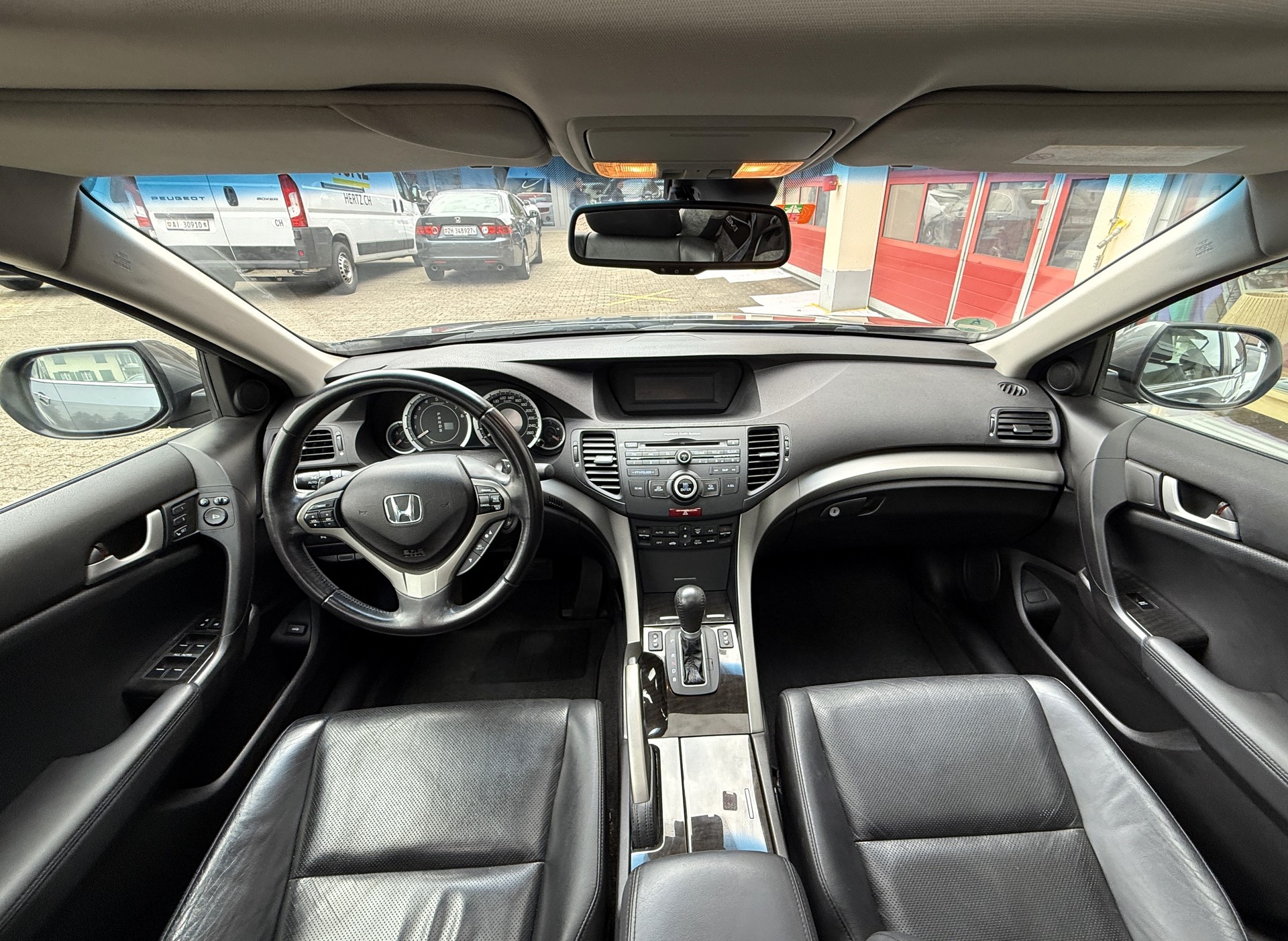 HONDA Accord 2.4i 16V Executive Automatic-image-9