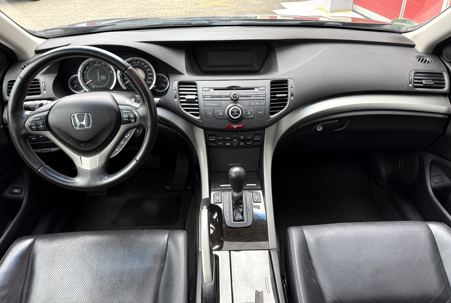 HONDA Accord 2.4i 16V Executive Automatic-image-10