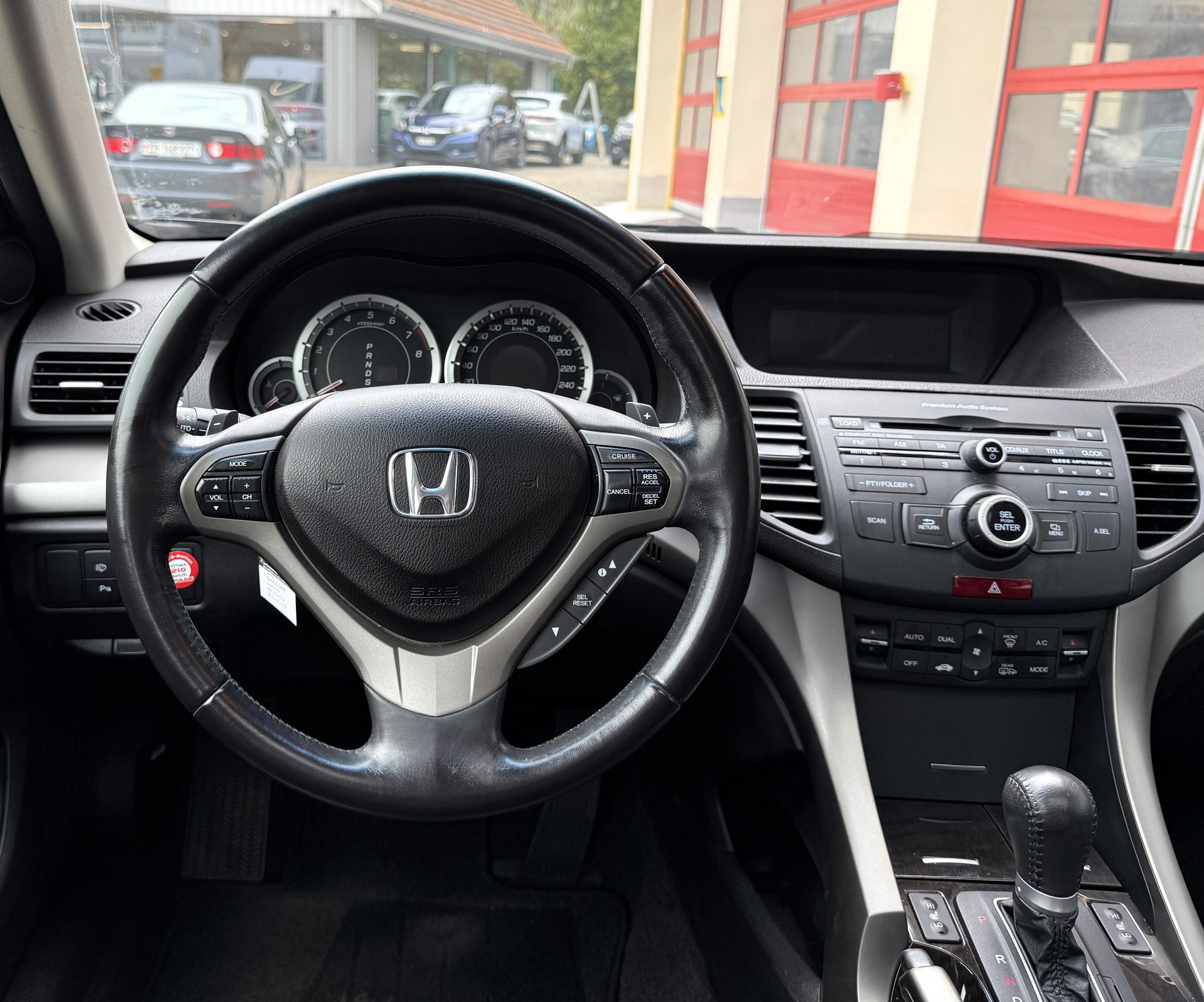 HONDA Accord 2.4i 16V Executive Automatic-image-12