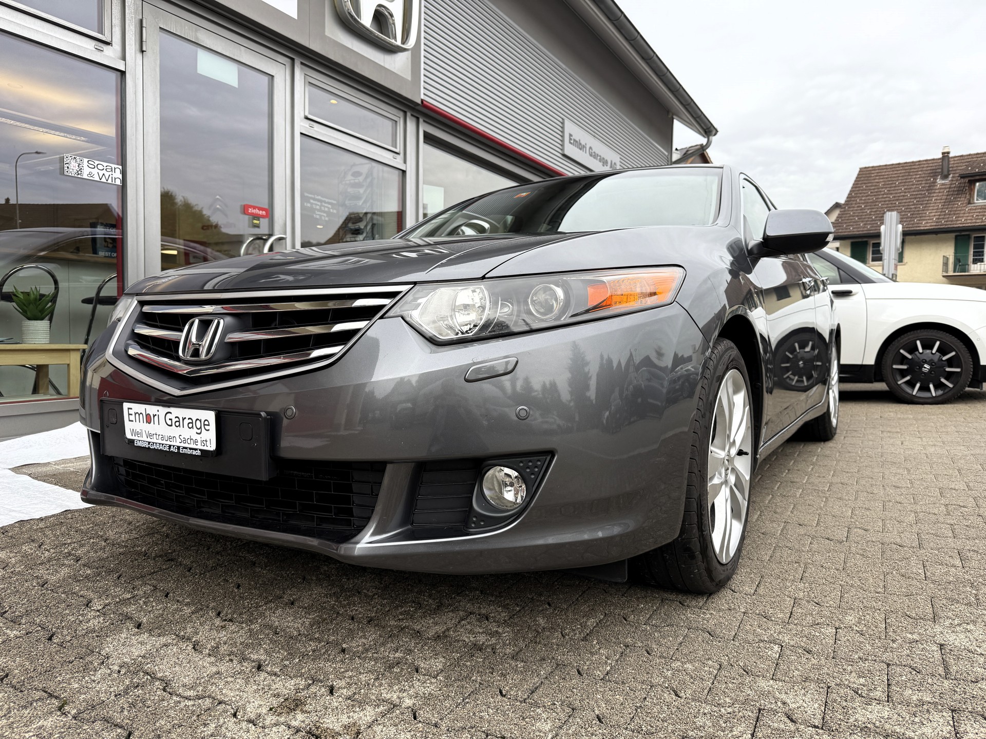 HONDA Accord 2.4i 16V Executive Automatic-image-3