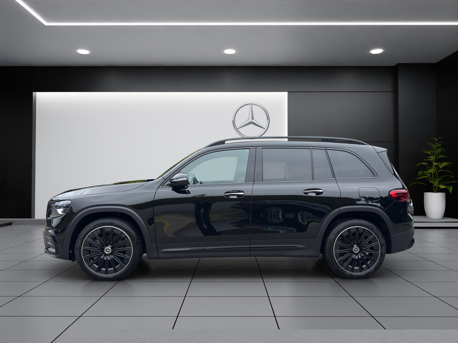 MERCEDES-BENZ GLB 220 4Matic 8G-Tronic-image-2