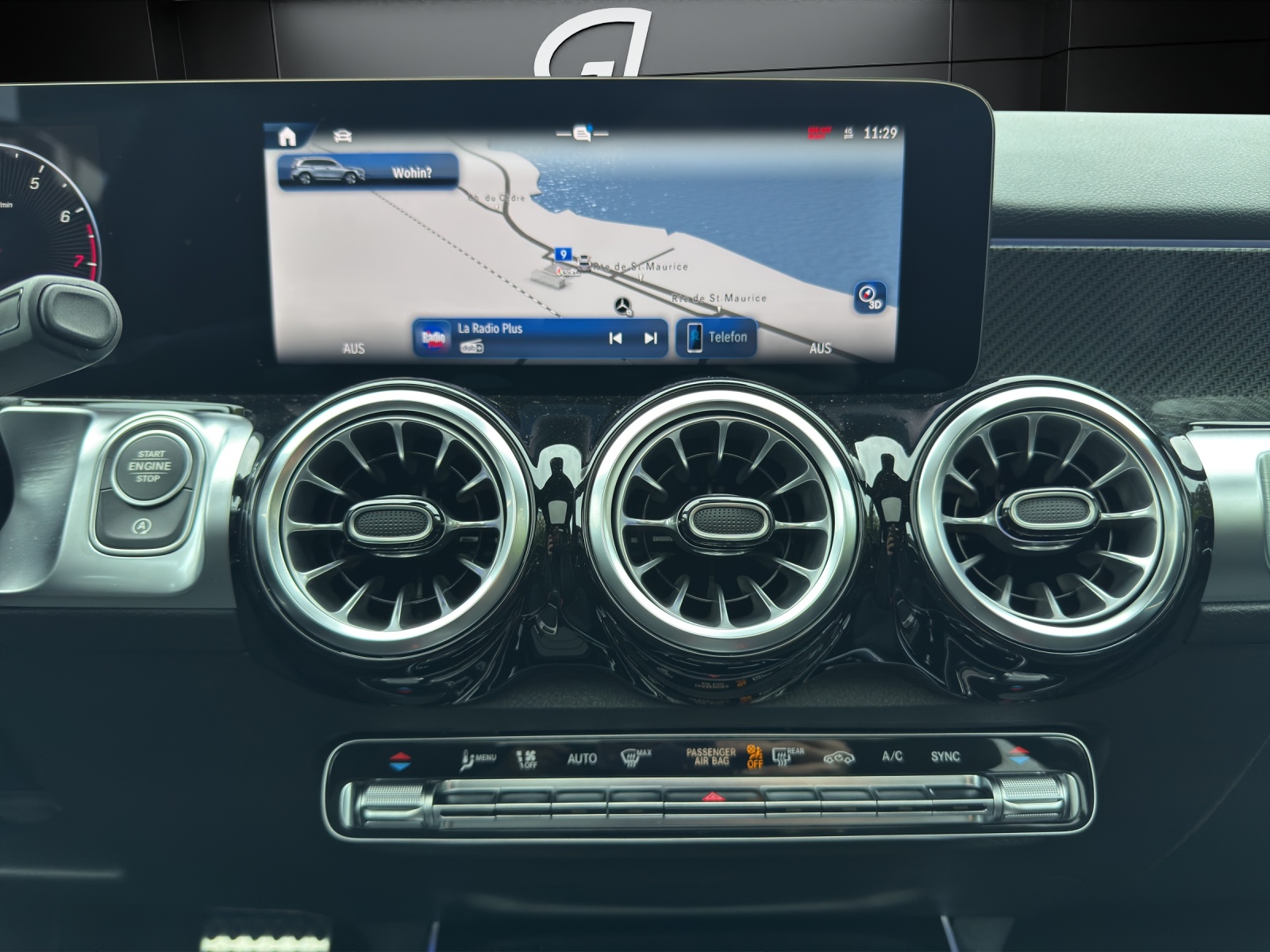 MERCEDES-BENZ GLB 220 4Matic 8G-Tronic-image-12