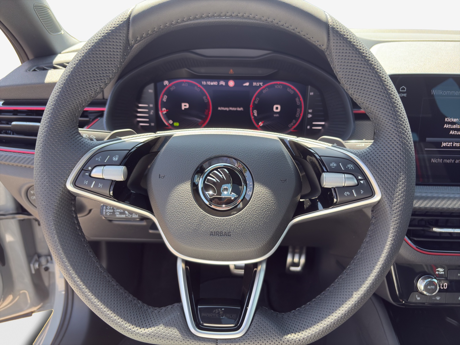 SKODA Scala 1.0 TSI Monte Carlo DSG-image-9