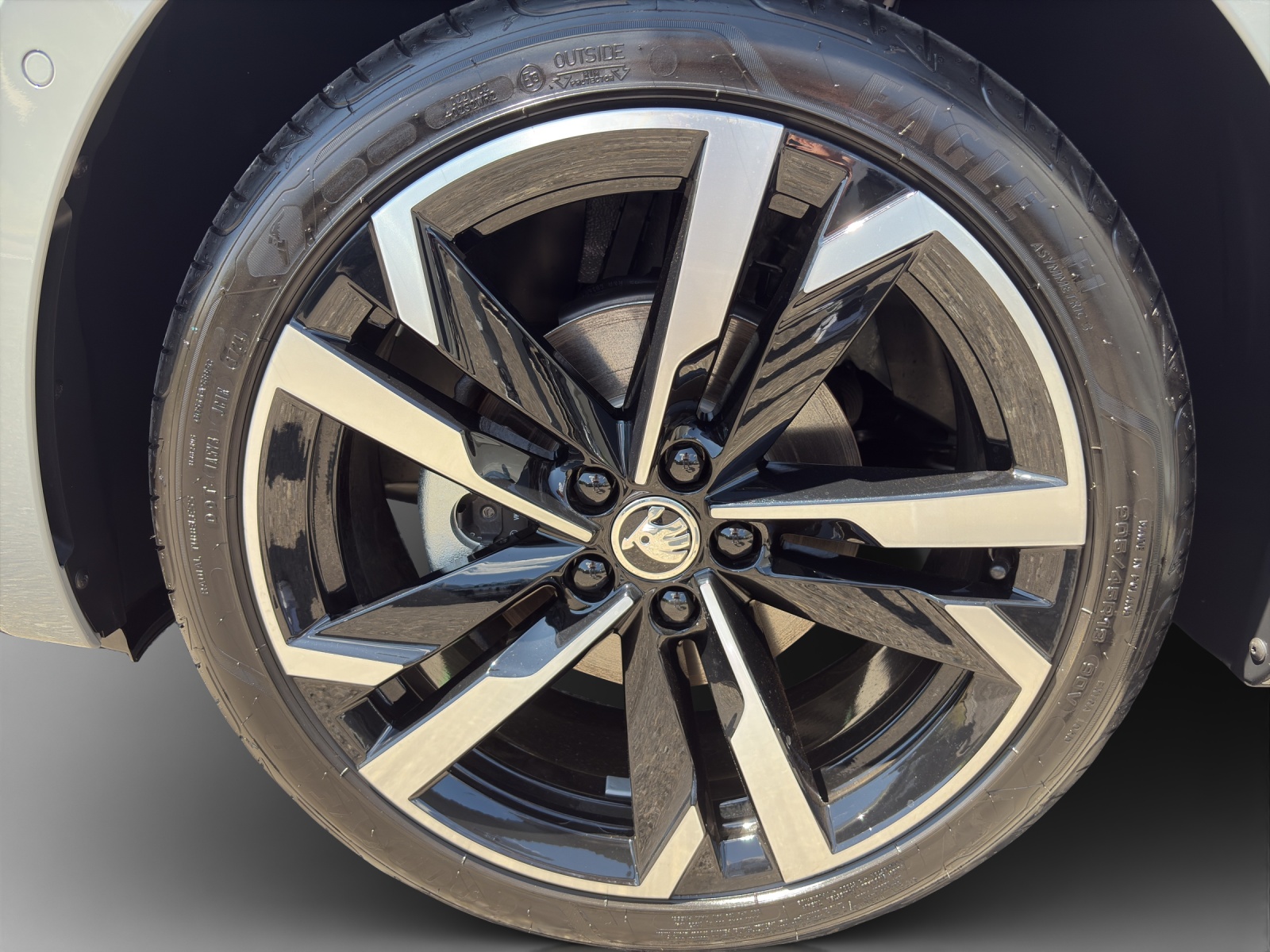 SKODA Scala 1.0 TSI Monte Carlo DSG-image-14