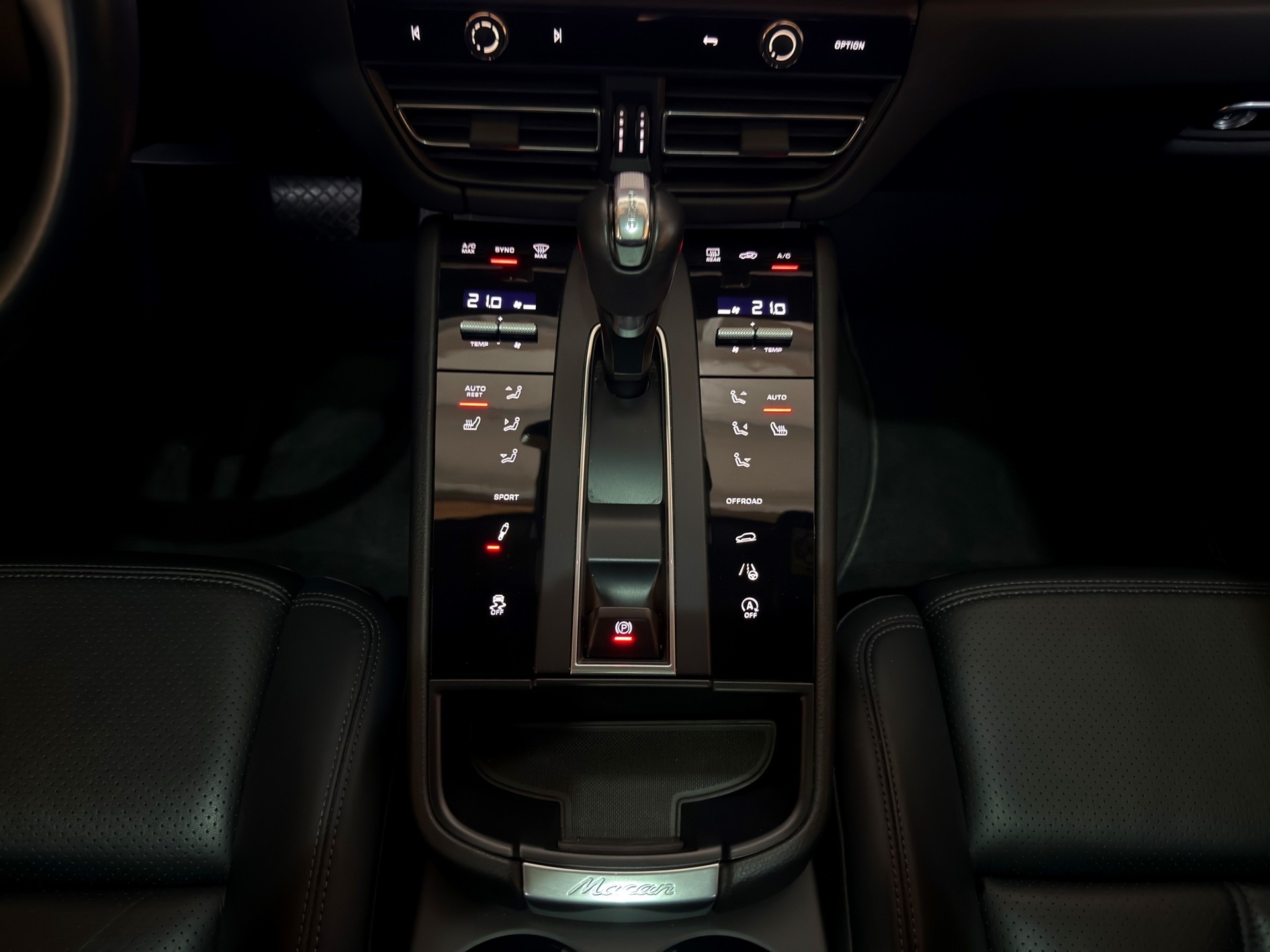 PORSCHE Macan S PDK-image-18