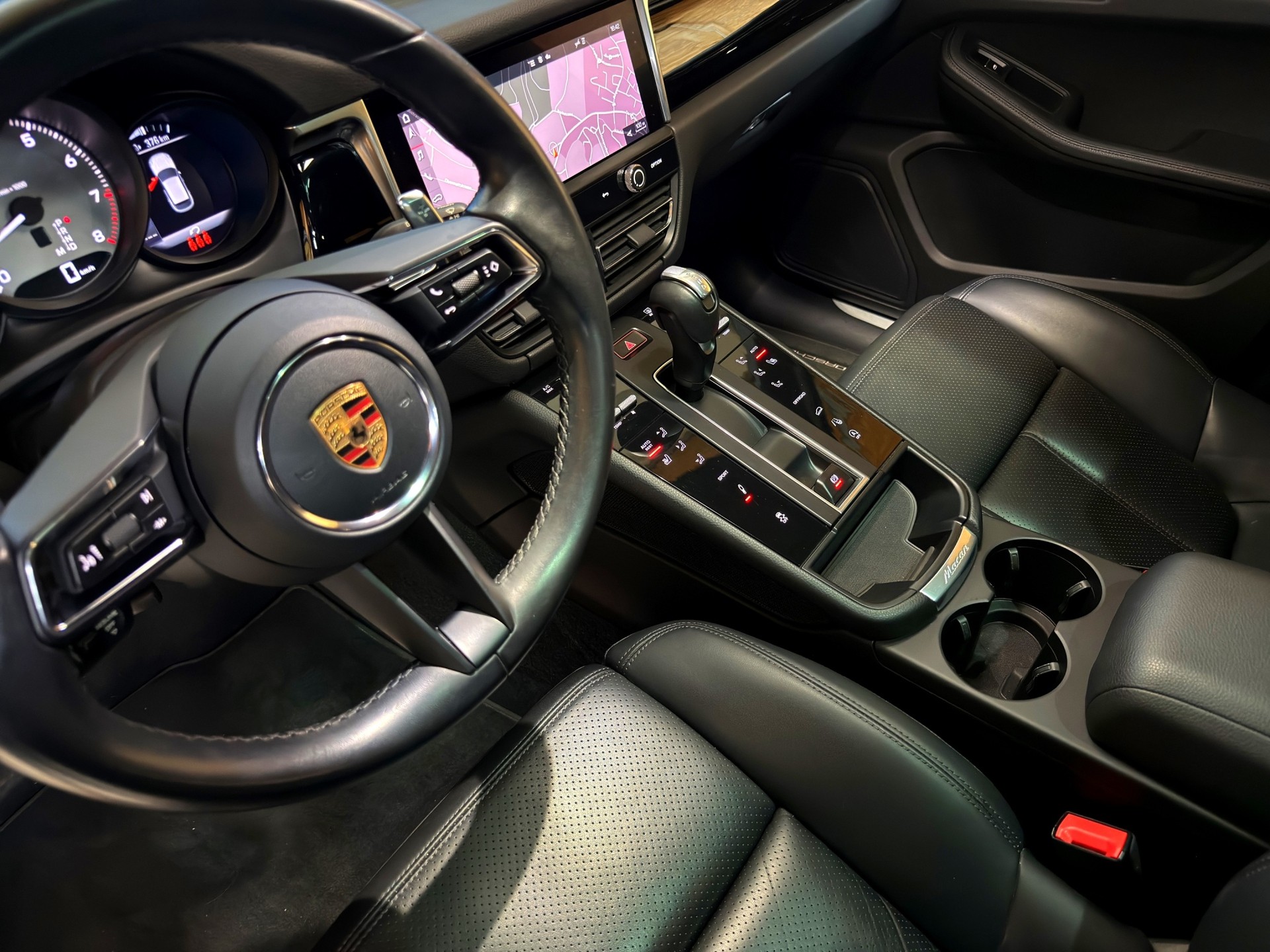 PORSCHE Macan S PDK-image-15