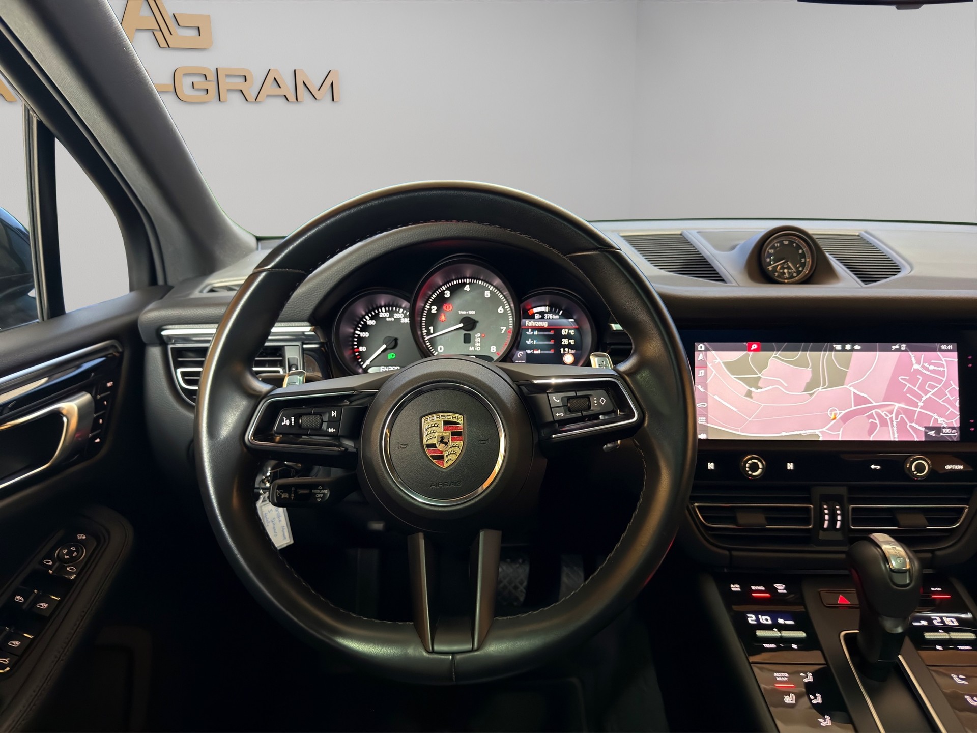 PORSCHE Macan S PDK-image-14