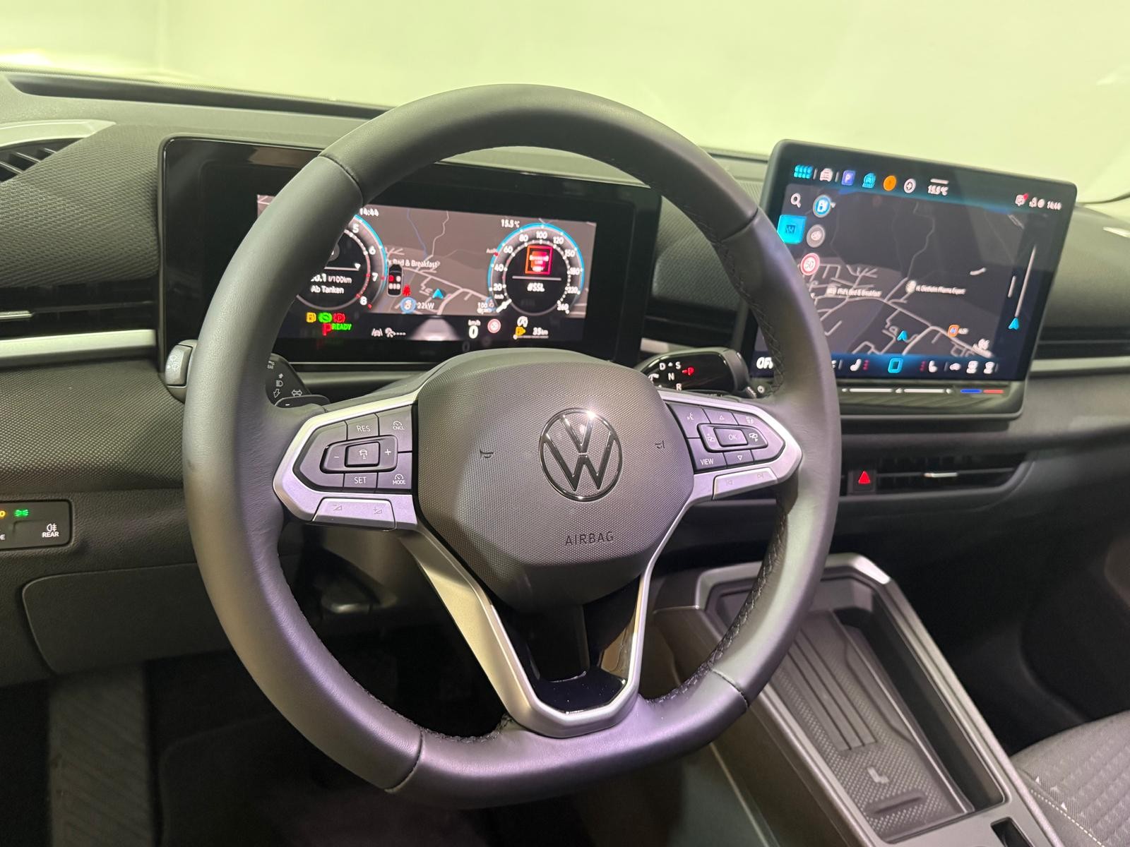 VW T-Roc 1.5 eTSI mHEV Life DSG-image-7