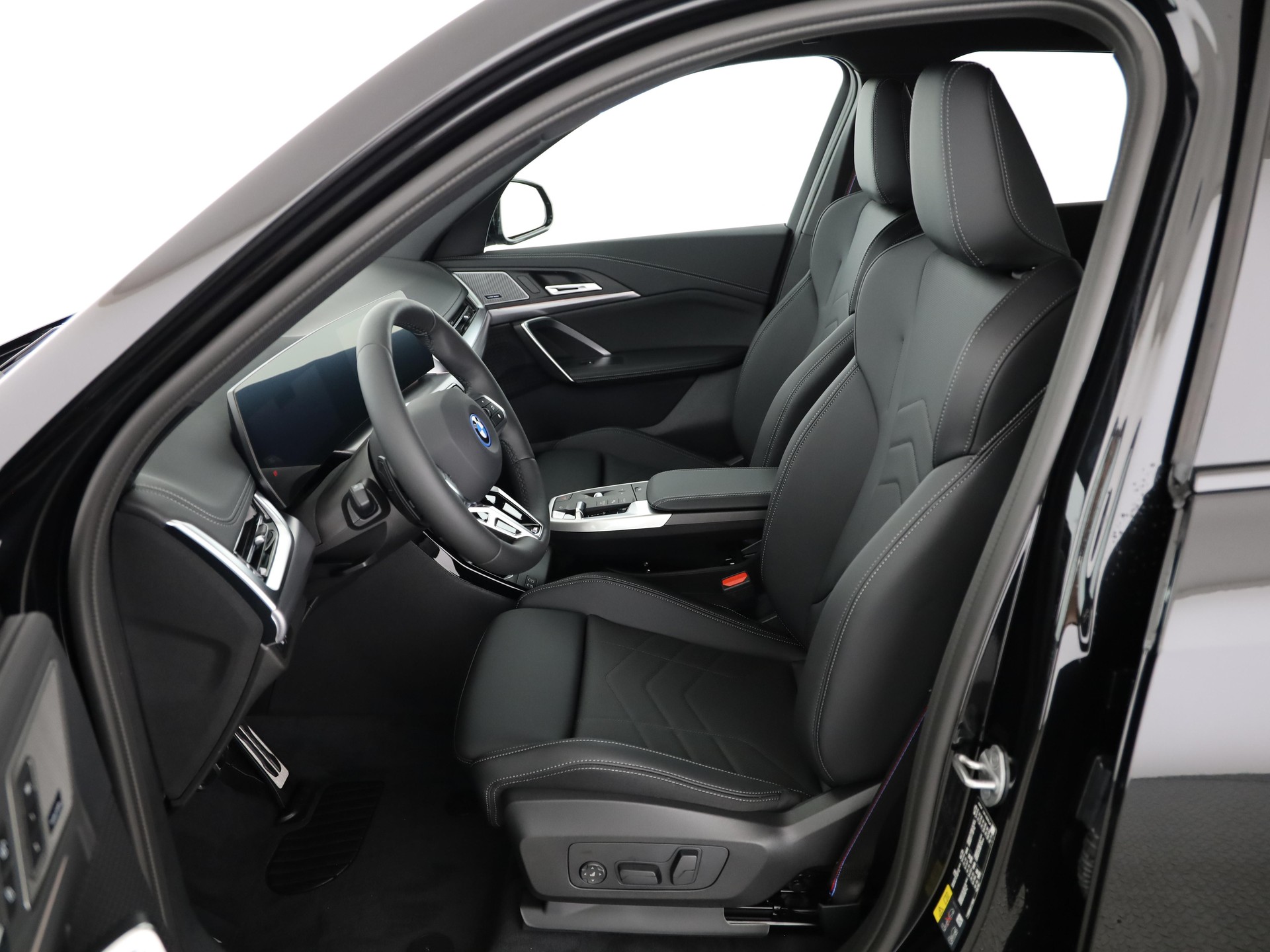 BMW X1 25e xDrive-image-3