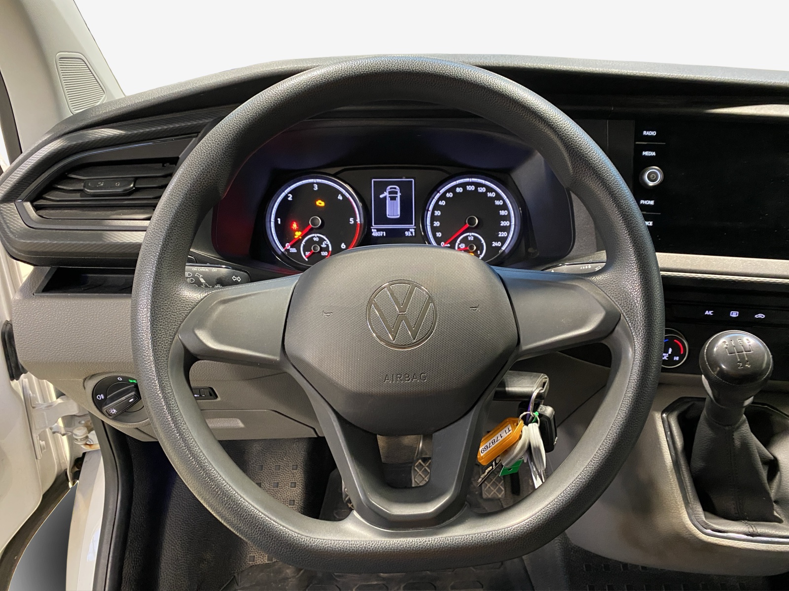VW T6.1 2.0 TDI-image-9