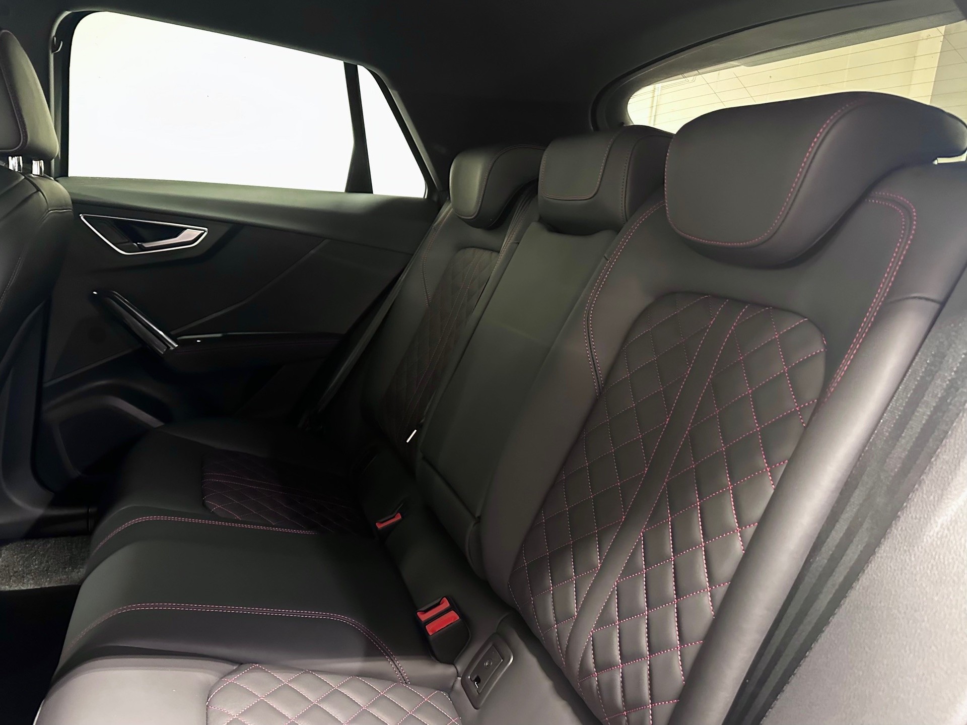 AUDI Q2 40 TFSI S line Attraction quattro S-tronic-image-10