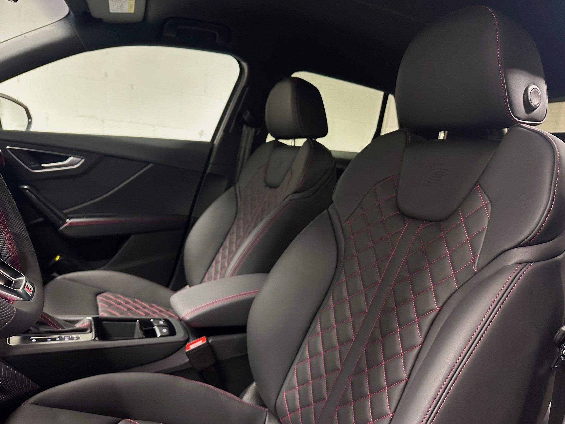 AUDI Q2 40 TFSI S line Attraction quattro S-tronic-image-9