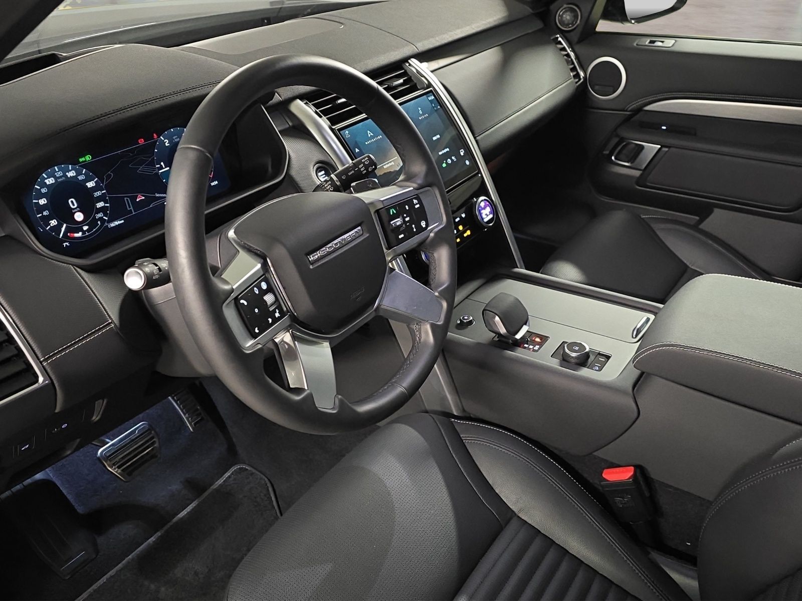 LAND ROVER Discovery 3.0D I6 350 Dynamic SE AWD Automatic-image-9