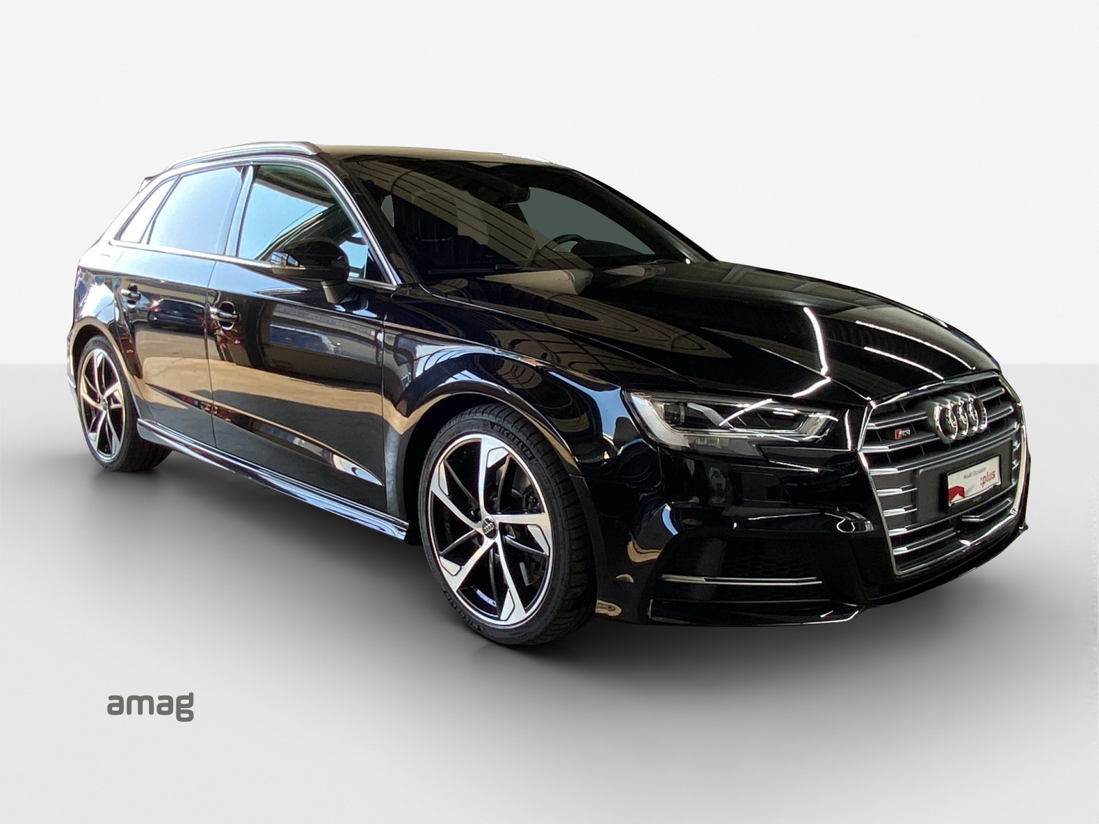 AUDI S3 Sportback 2.0 TFSI quattro S-tronic-image-5