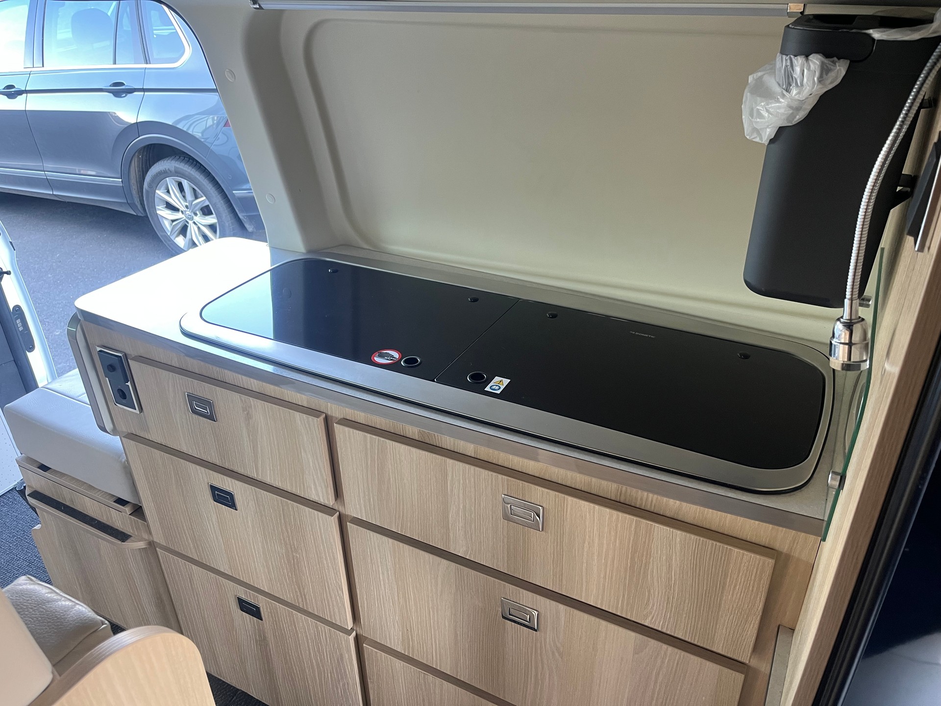FORD Transit Custom 320 L1H1 Camper Dreamer Cap Land-image-14