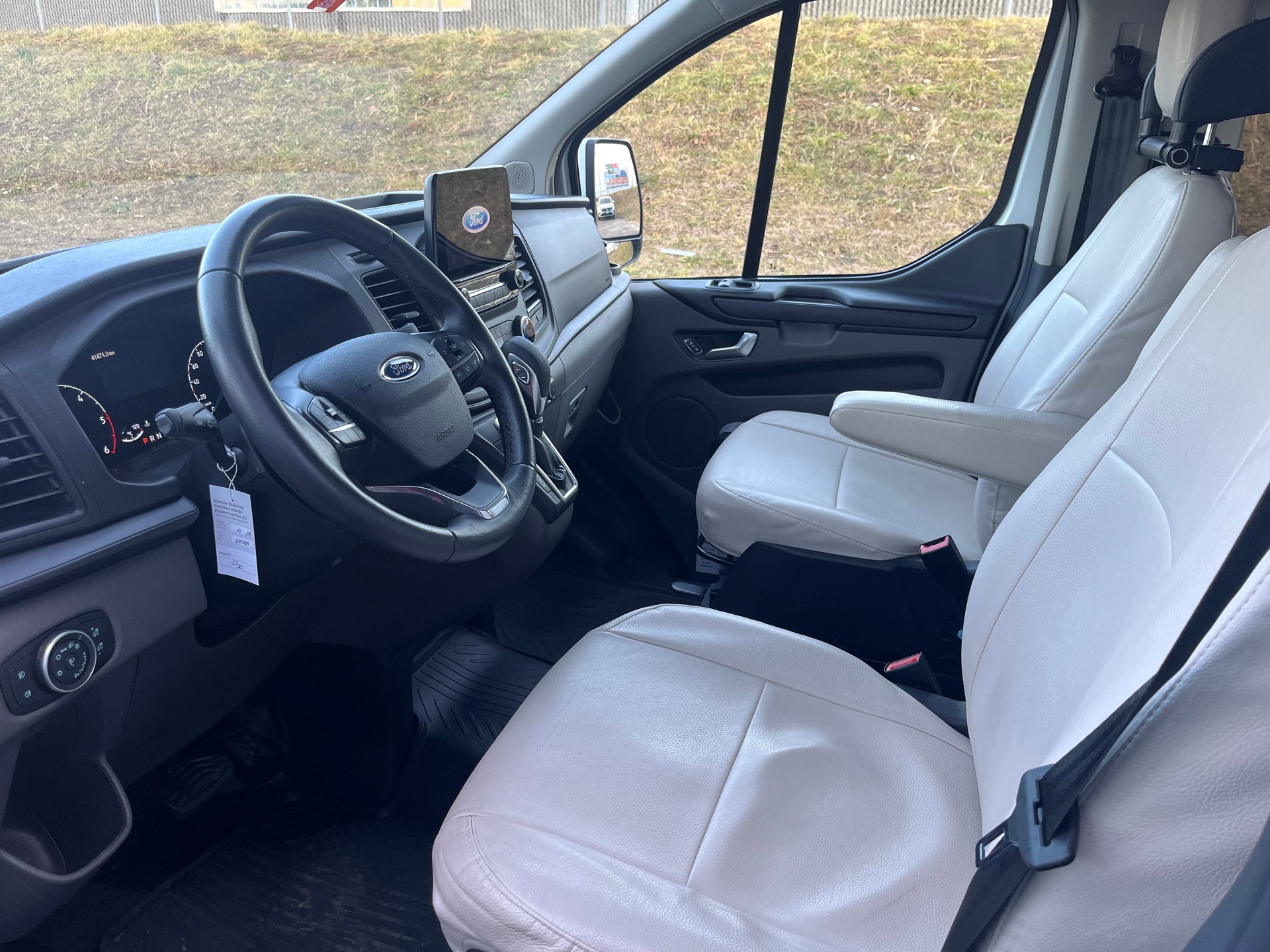 FORD Transit Custom 320 L1H1 Camper Dreamer Cap Land-image-7