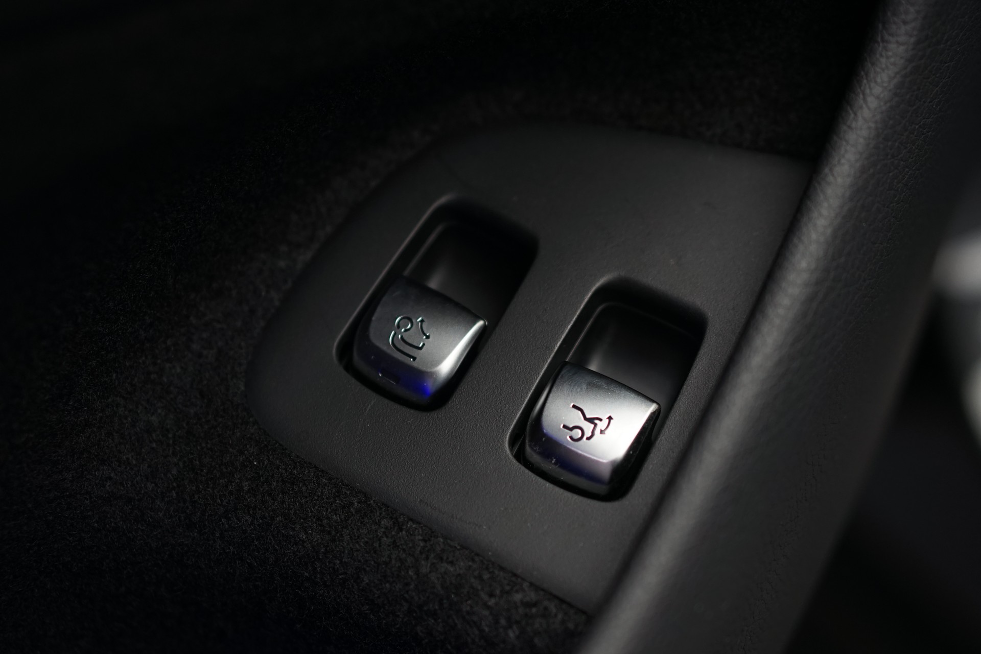 MERCEDES-BENZ AMG GT 4 63 S 4Matic+ Speedshift MCT *AHK* *Burmester* *Keramik Bremsanlage*-image-41