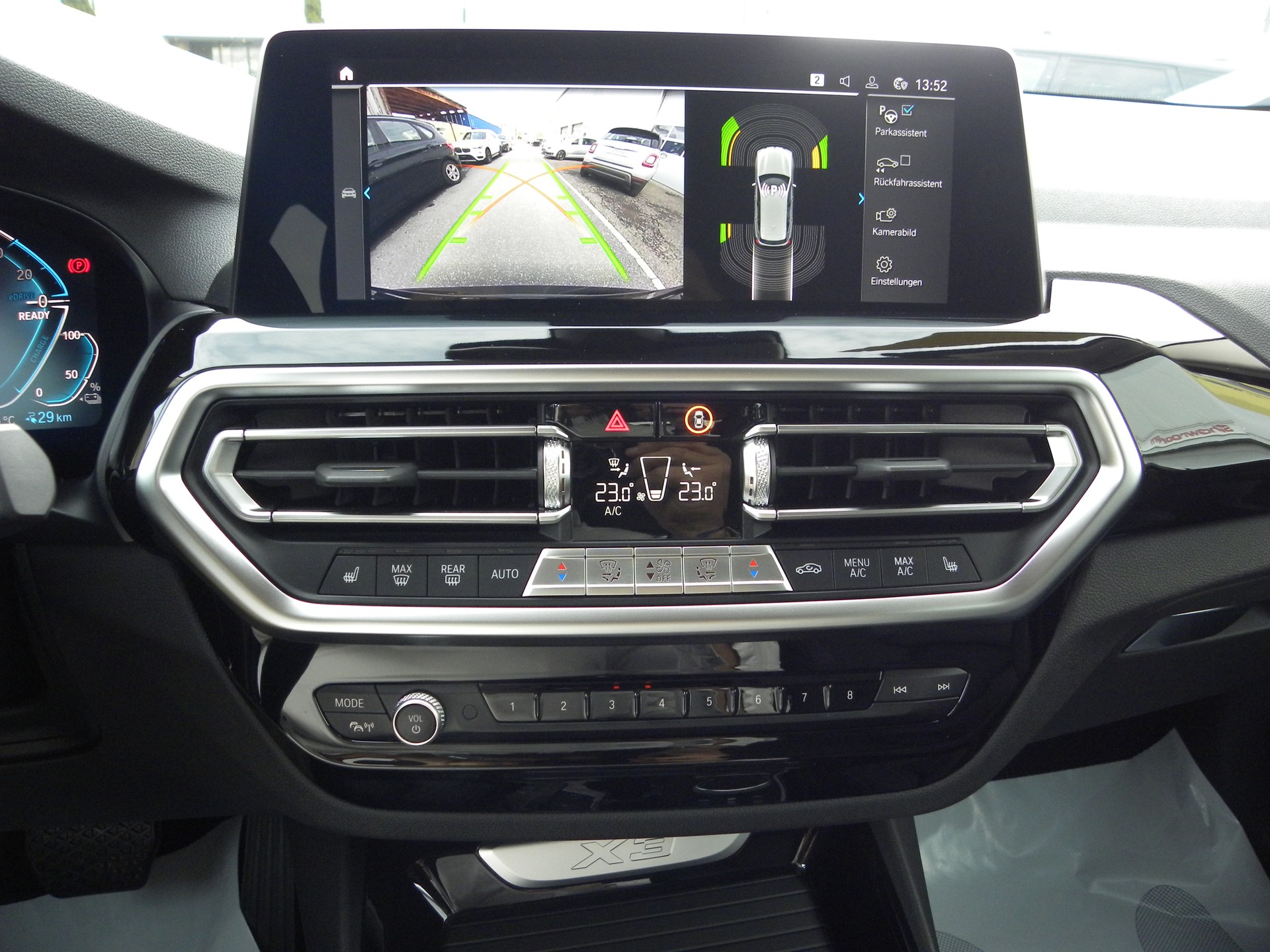 BMW X3 xDrive 30e-image-10