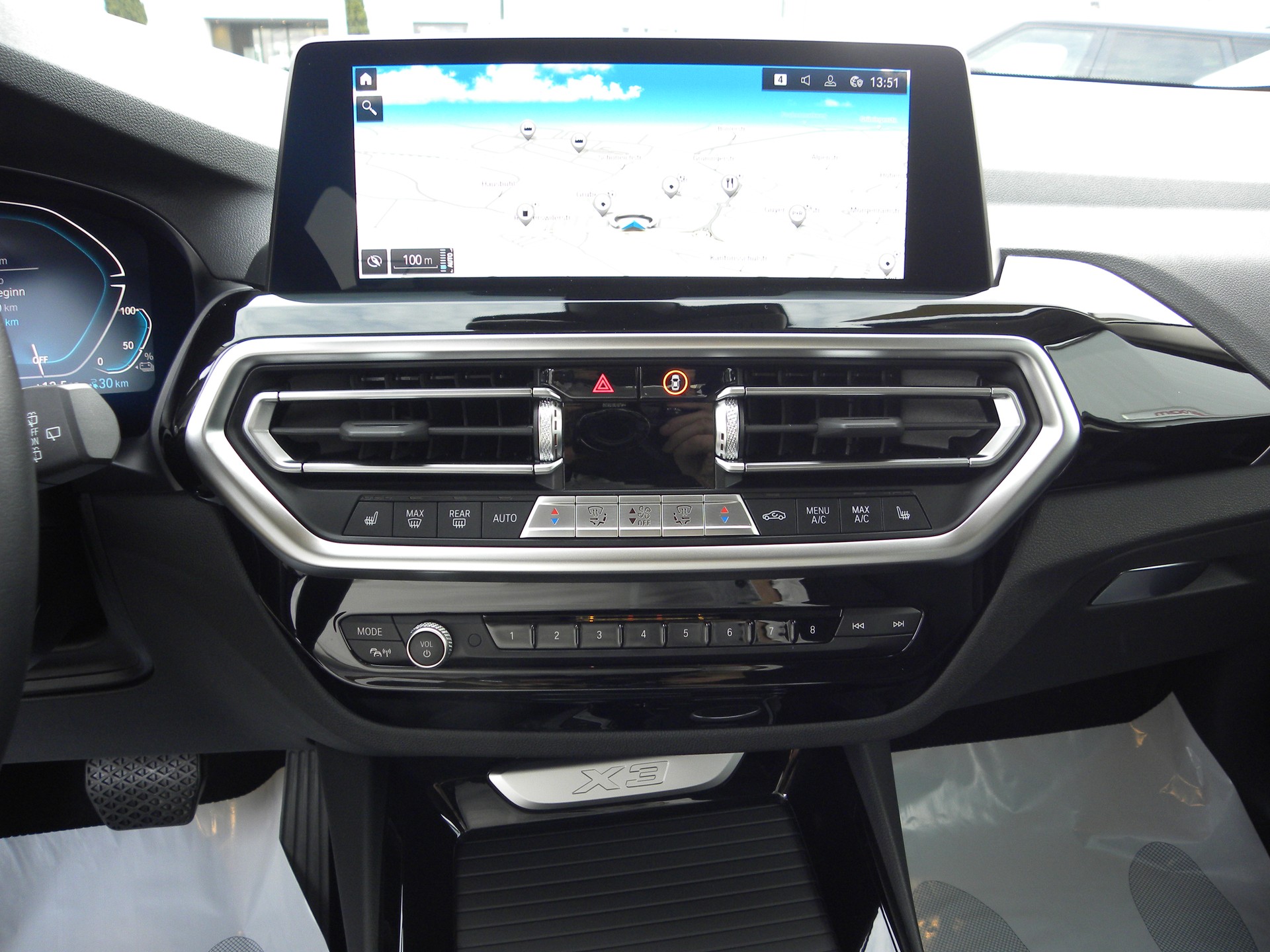 BMW X3 xDrive 30e-image-9