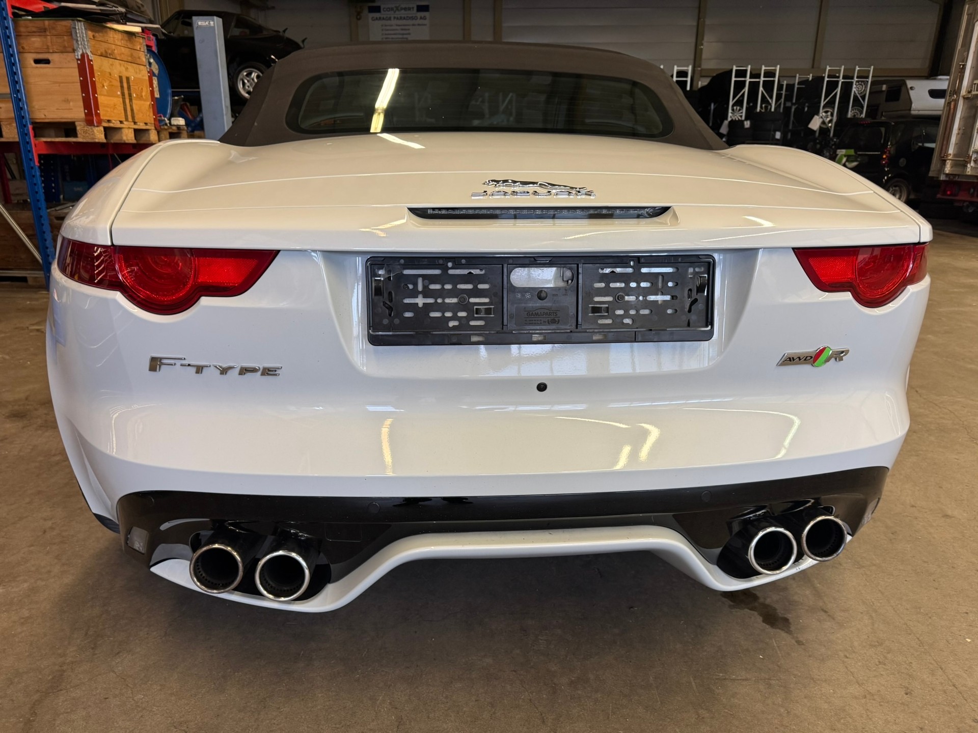 JAGUAR F-Type Convertible R 5.0 V8 S/C-image-3