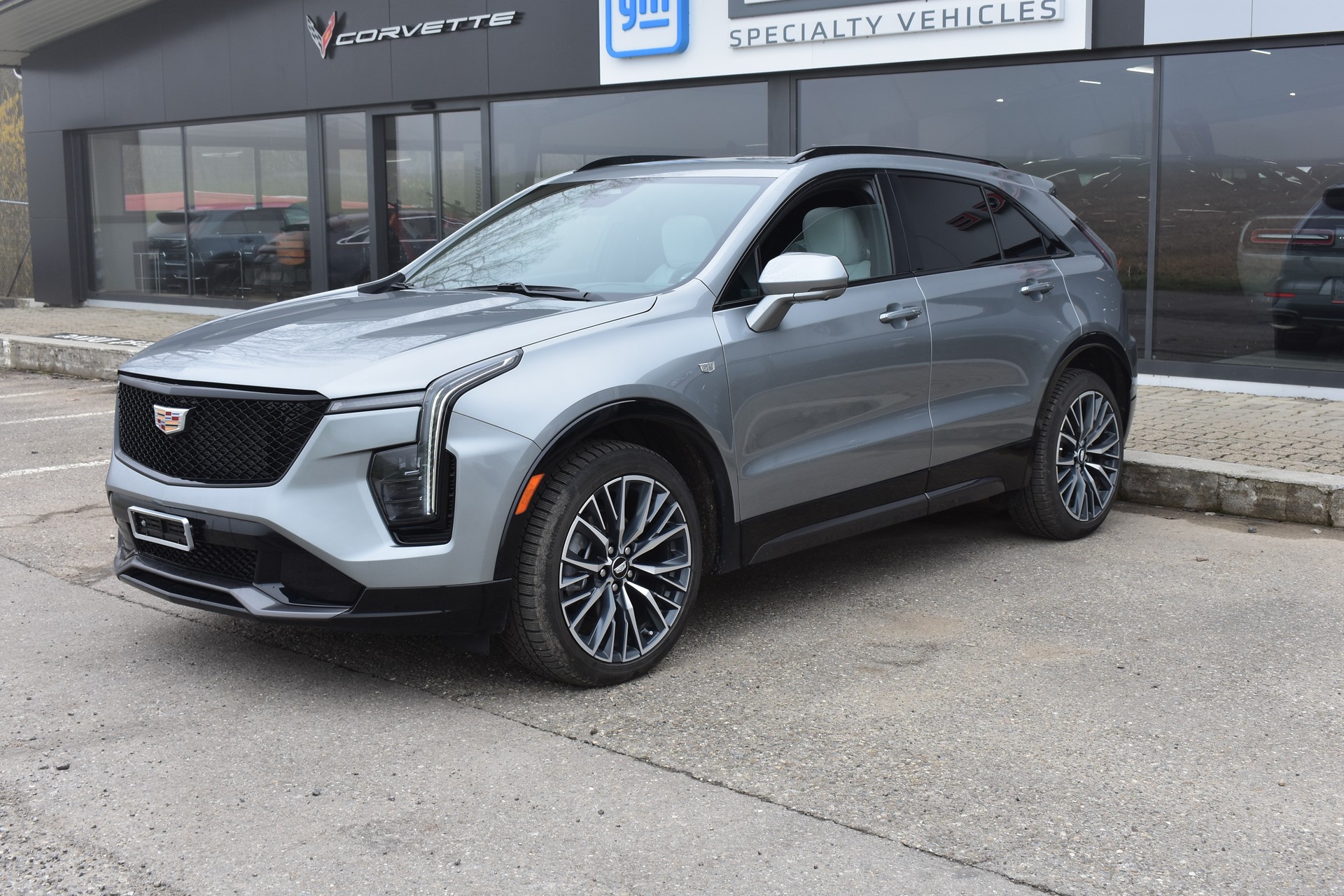 CADILLAC XT4 Sport AWD-image-2