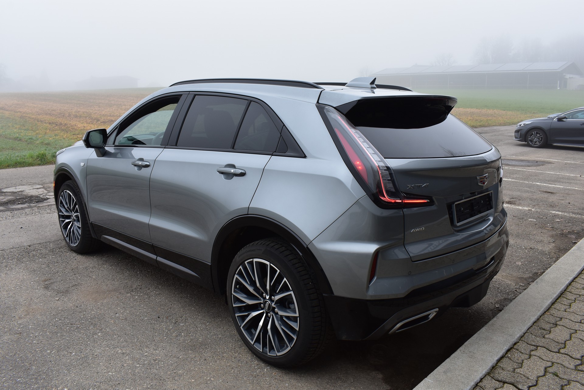 CADILLAC XT4 Sport AWD-image-4