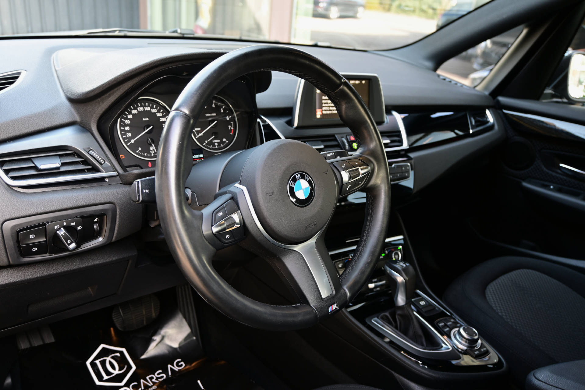 BMW 218i Active Tourer *erst 17'222km*-image-10