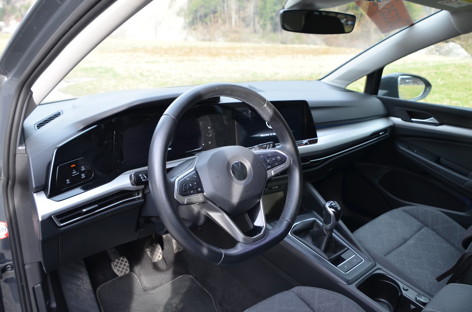 VW Golf 2.0 TDI Life-image-8