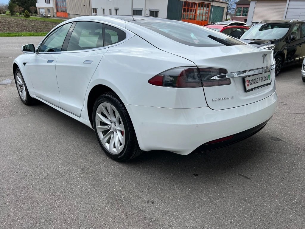 TESLA Model S 100 Ludicrous Performance-image-3