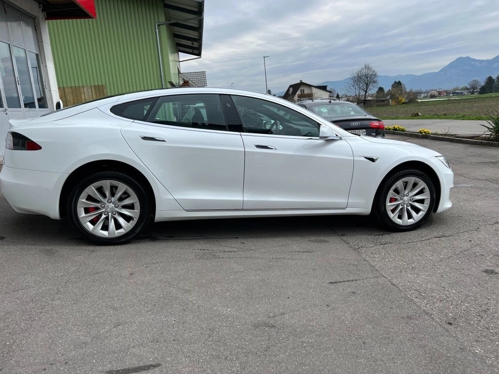 TESLA Model S 100 Ludicrous Performance-image-9