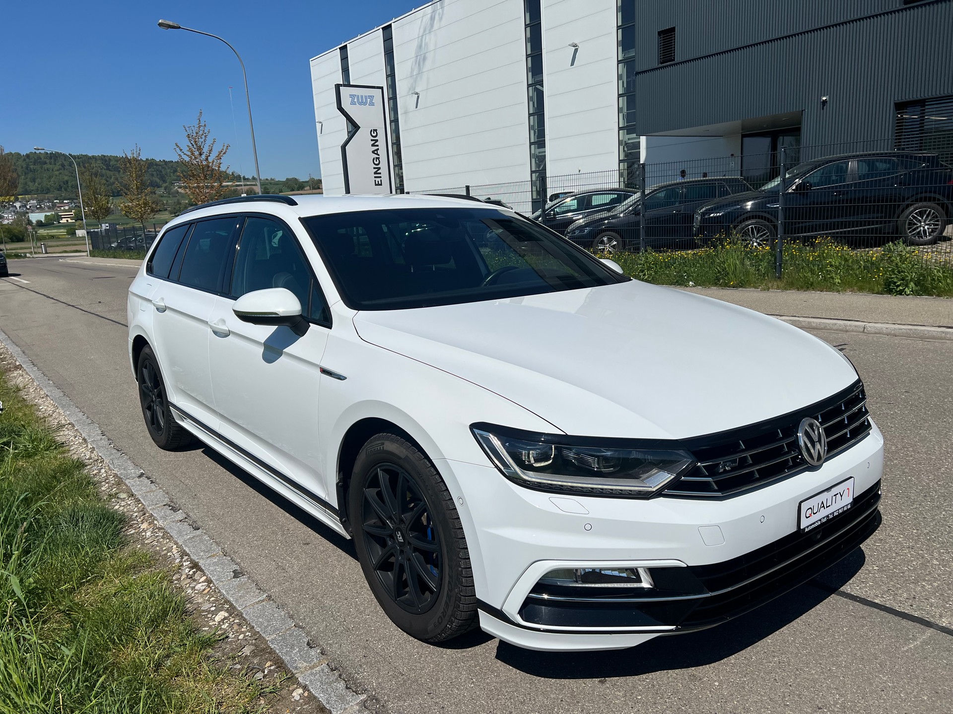 VW Passat Variant 2.0 TDI R-Line Paket - 360 Kamera- High. DSG 4Motion-image-0