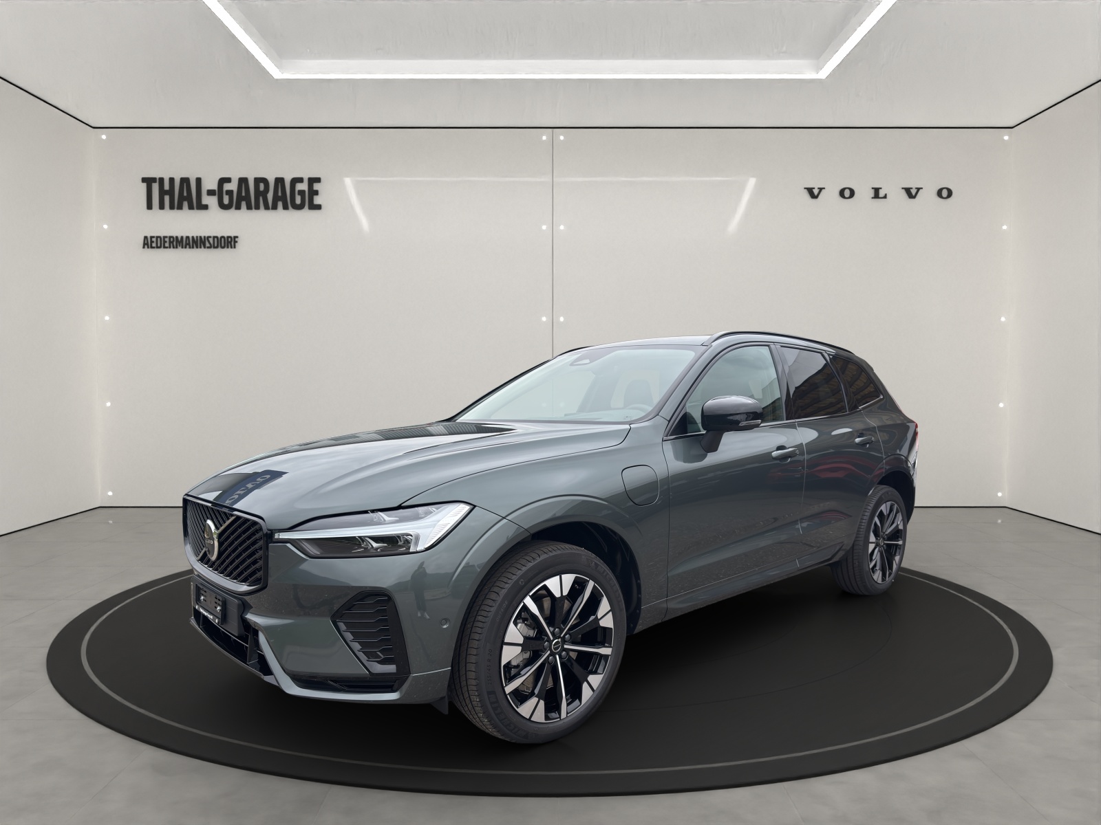 VOLVO XC60 2.0 T6 TE Plus Dark eAWD-image-0